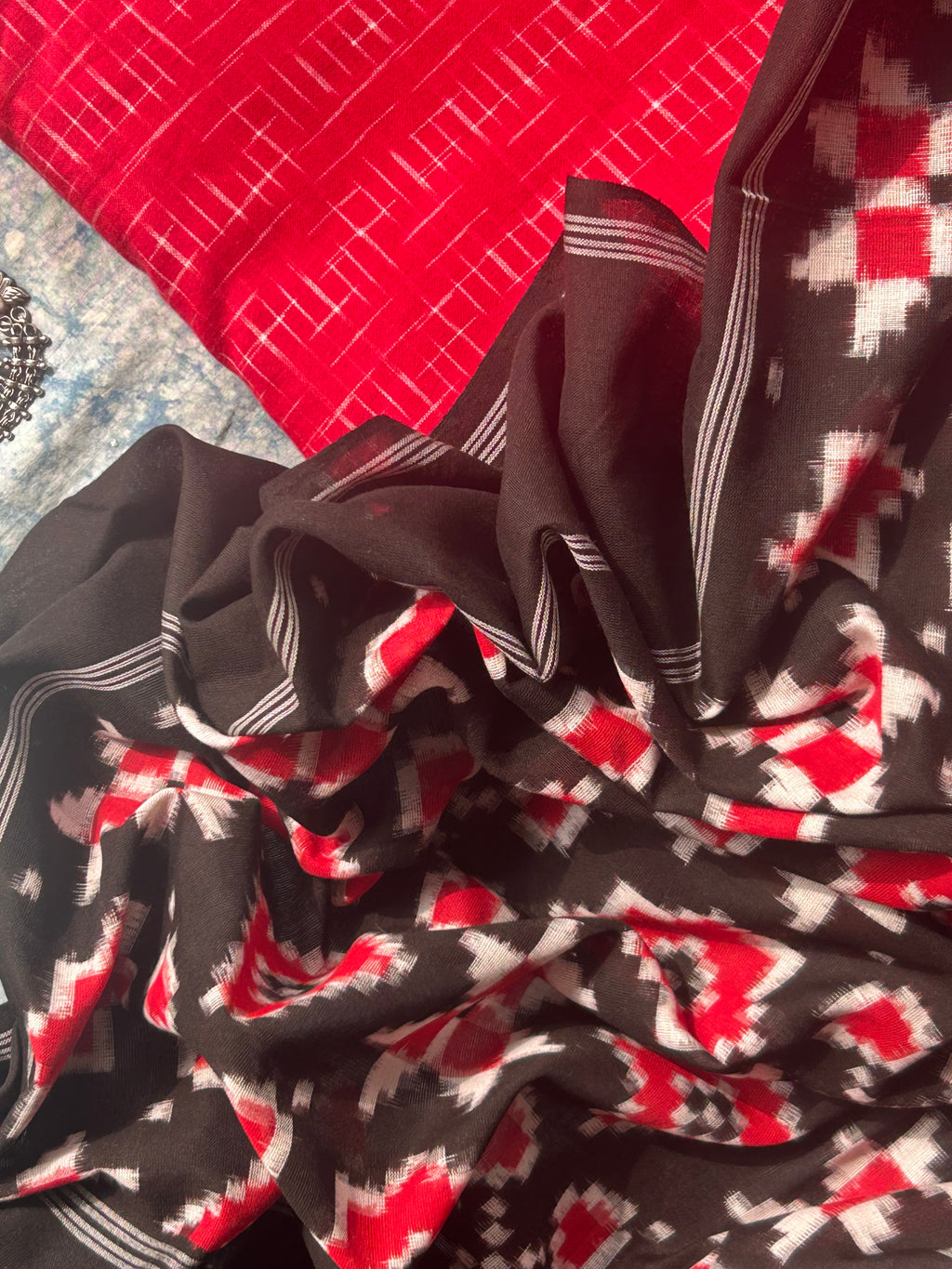 Handwoven Ikat Kurta Telia Dupatta Set