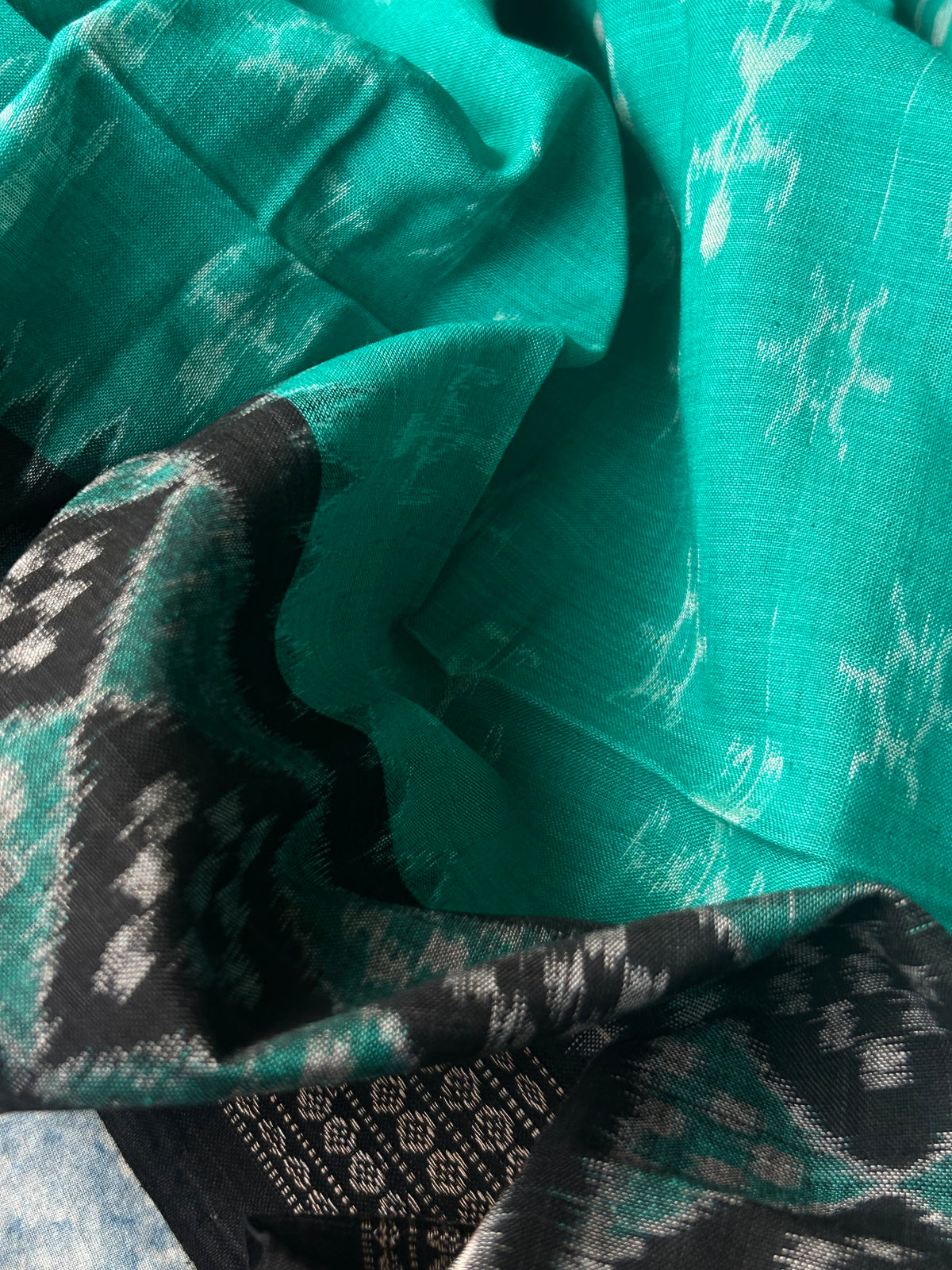 Shyama - Handwoven Ikath Kurta Dupatta Set
