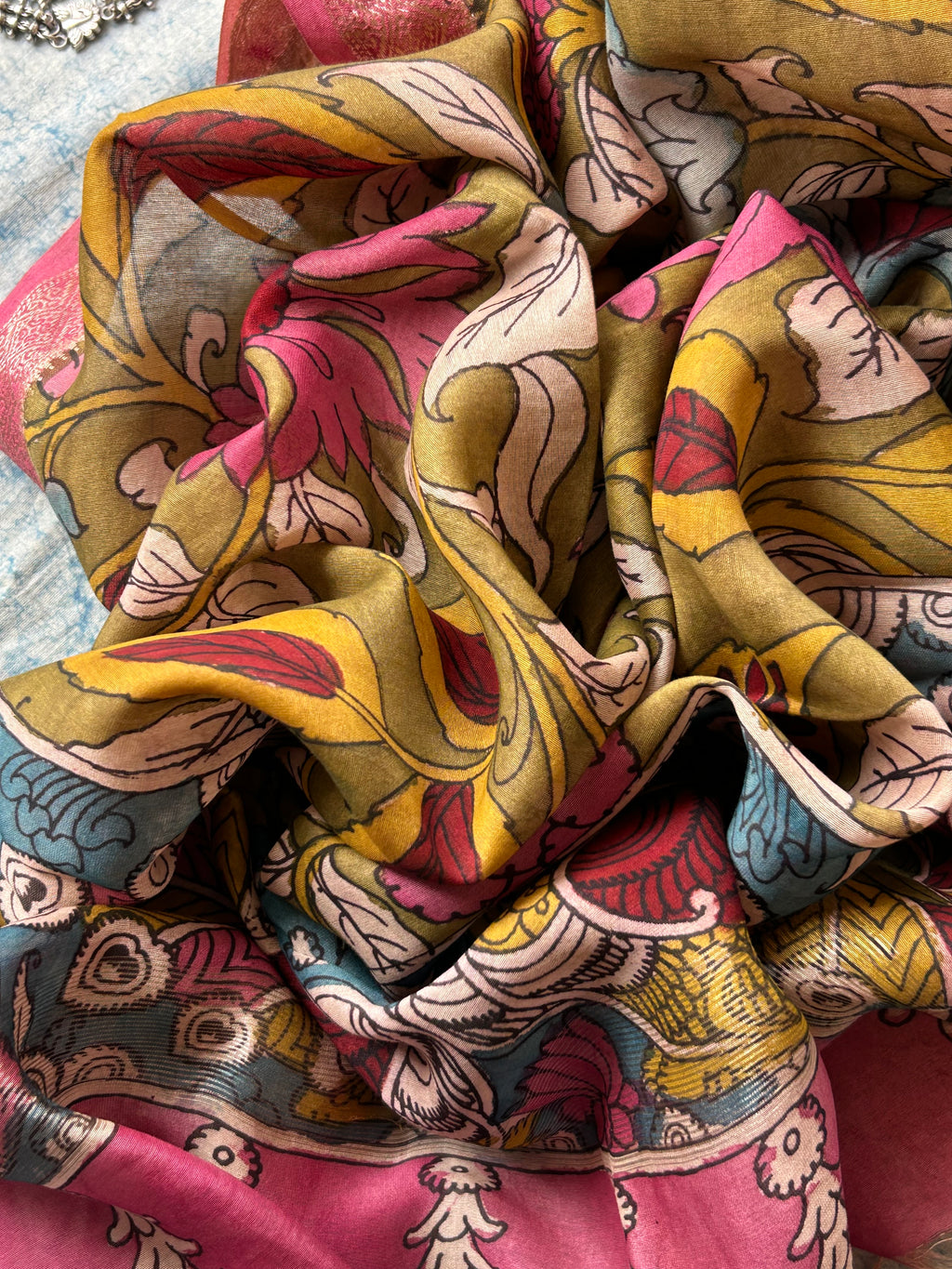 Menka - Handwoven Hand-drawn Handpainted Pen Kalamkari Kurta Dupatta Set
