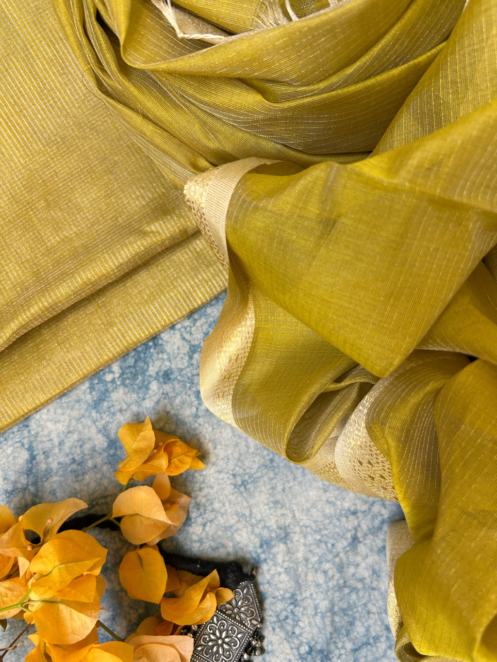 Handwoven Maheshwari Kurta Dupatta Set - Antique Lime Yellow Gold