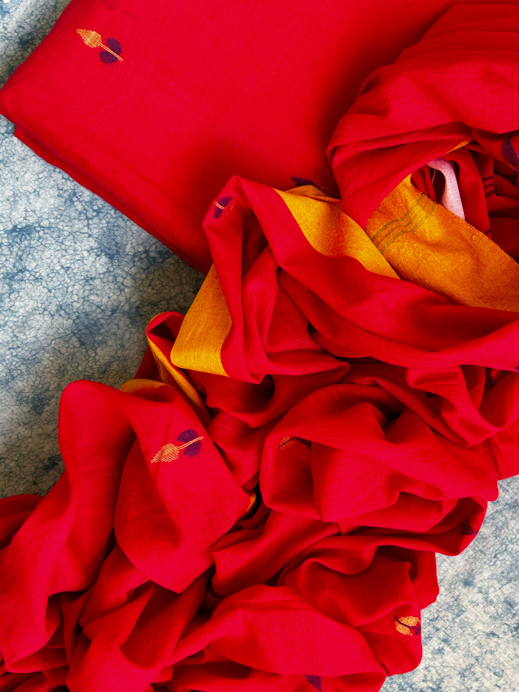 Laal Gulaab - Handwoven Bengal Jamdani Kurta Dupatta set