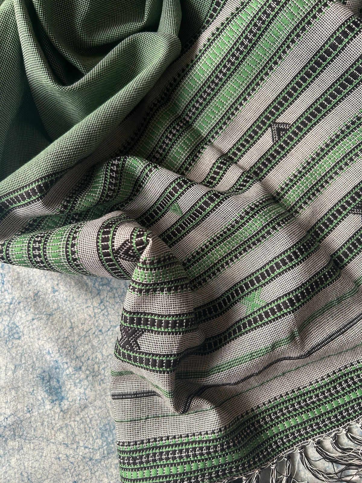 Taarangan - Handwoven Bhujodi Set