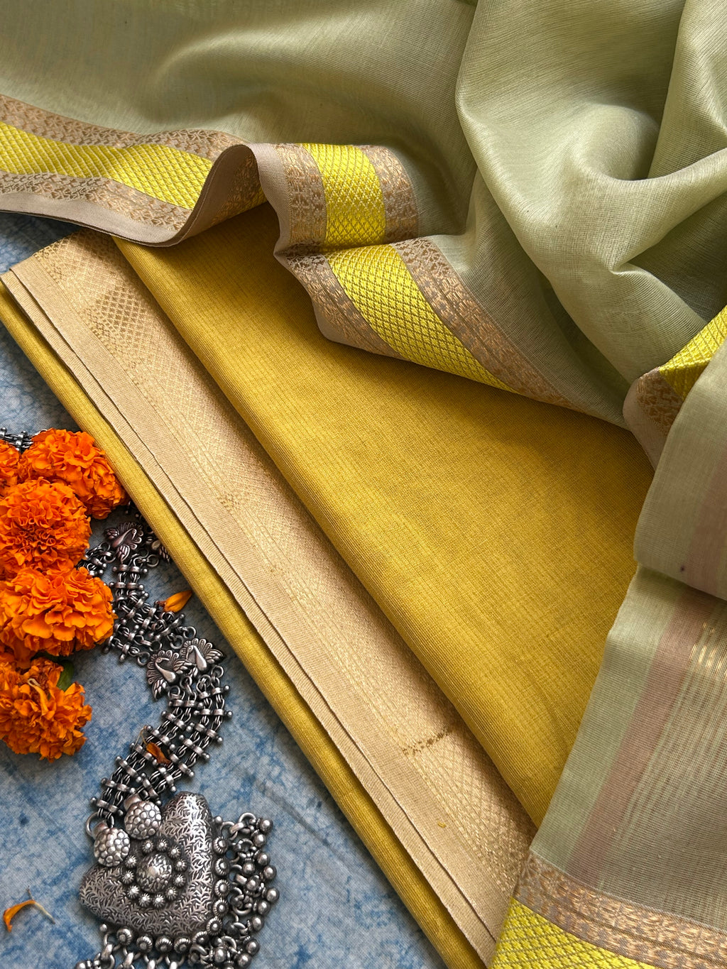 Handwoven Maheshwari Kurta Dupatta Set -Yellow & Pastel Green
