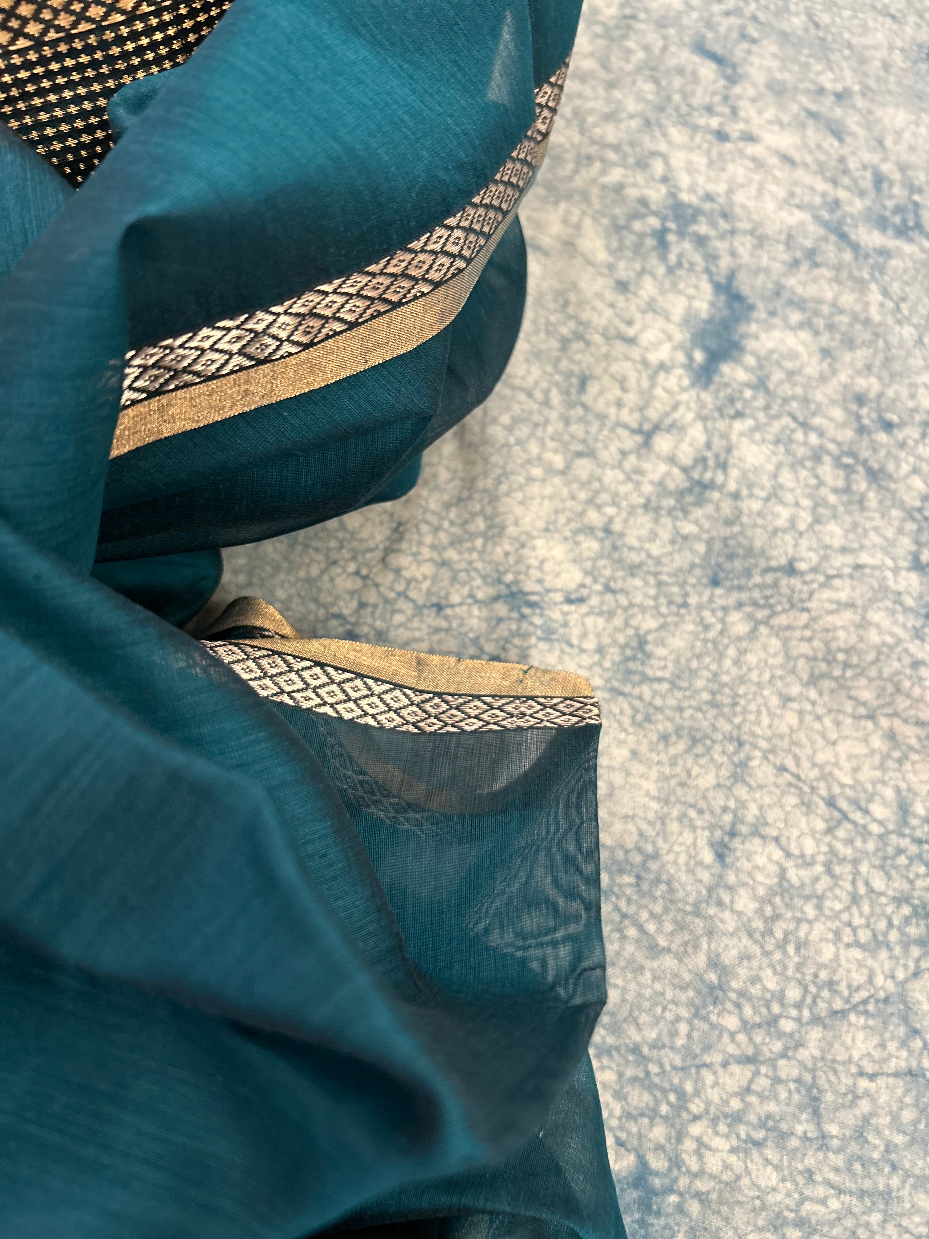 Handwoven Maheshwari Kurta dupatta set - Teal Blue