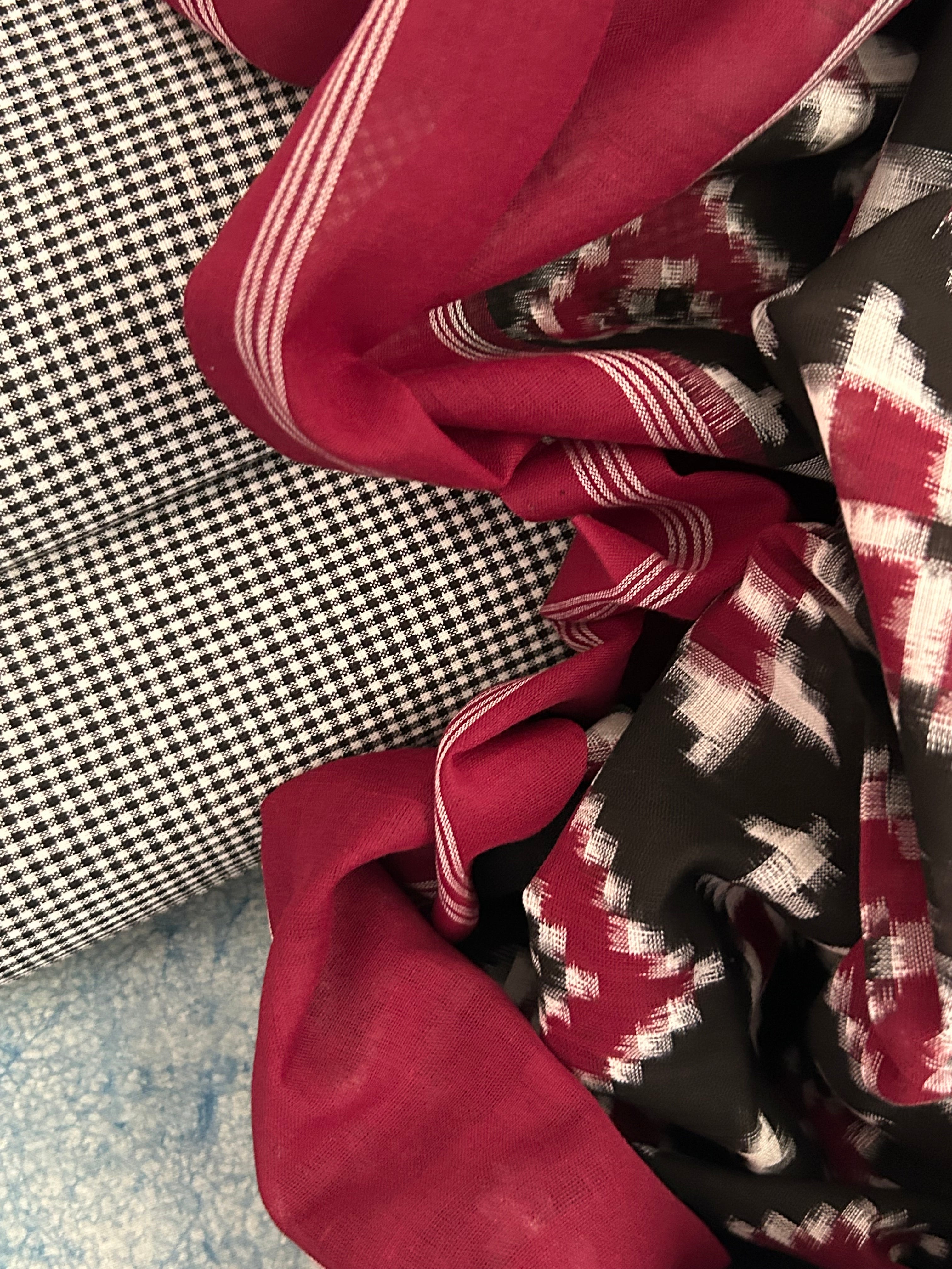 Handwoven Ikat Kurta Telia Dupatta Set