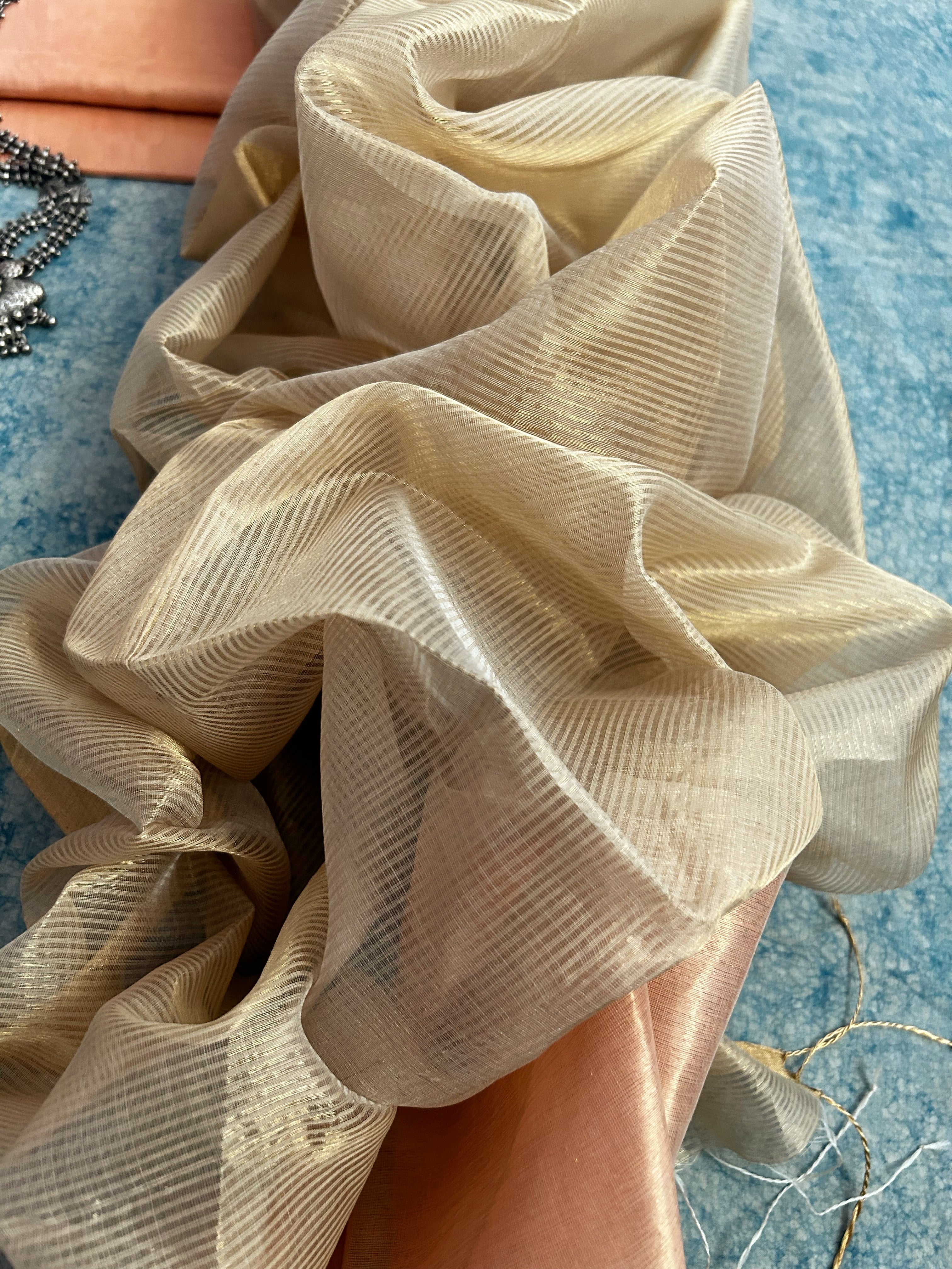 Handwoven Maheshwari tissue Kurta Dupatta Set
