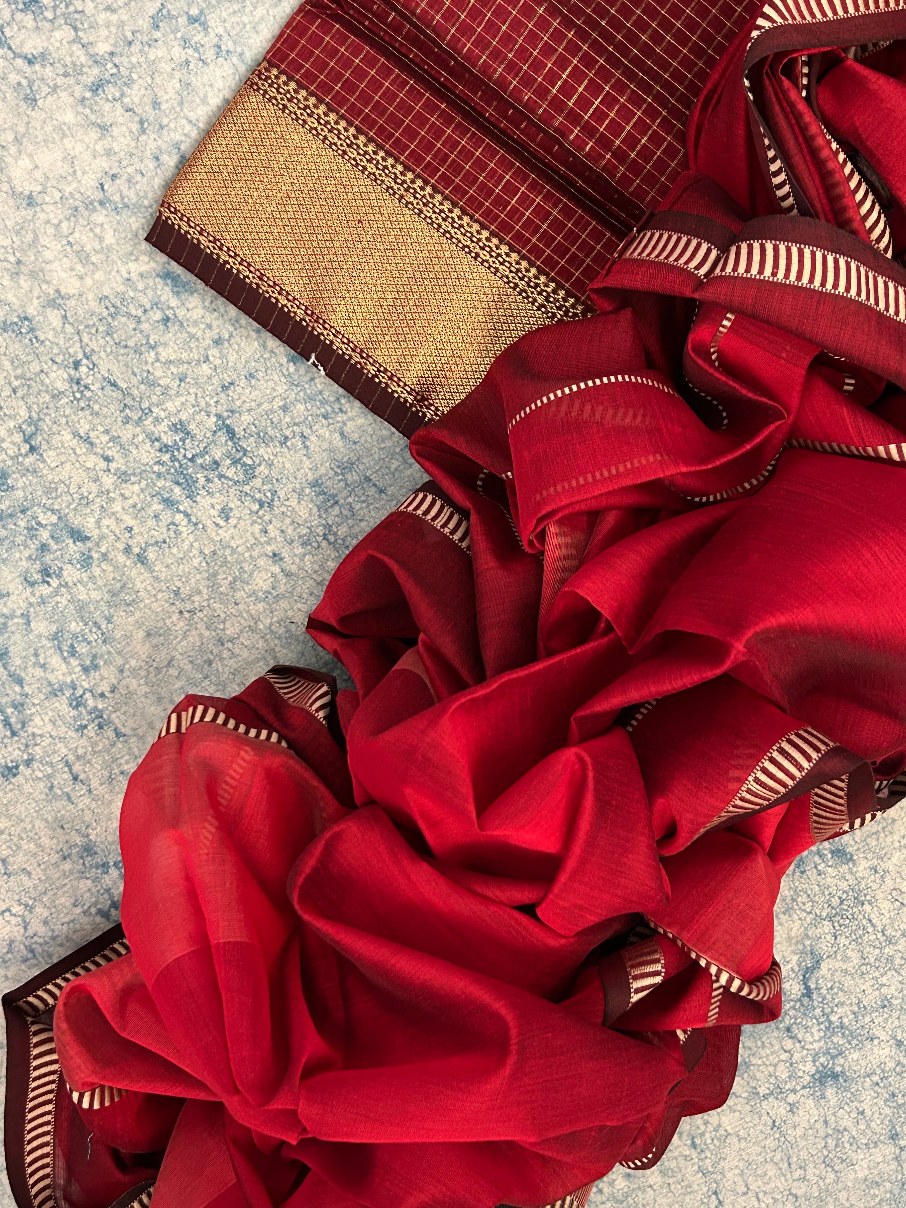 Handwoven Maheshwari Kurta Dupatta Set -Maroon Red
