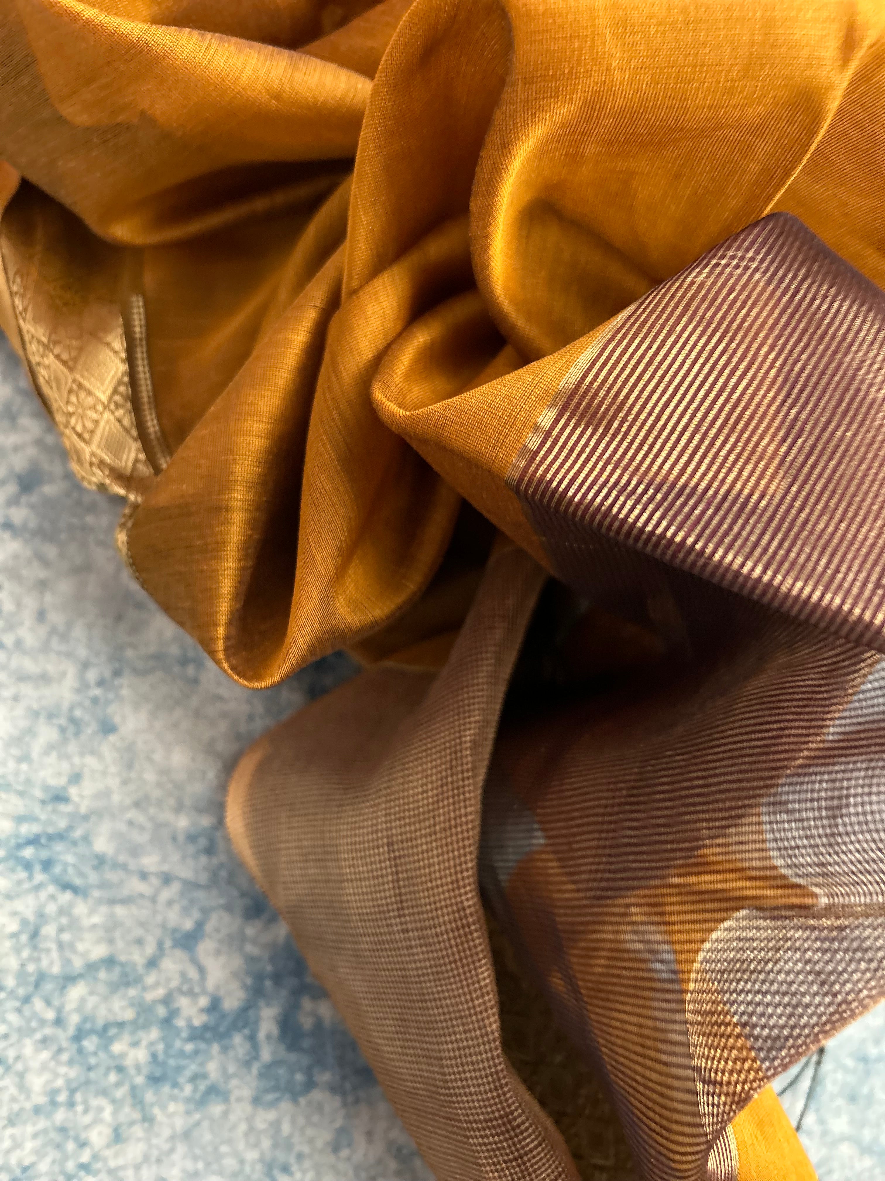 Handwoven Maheshwari Kurta Dupatta Set