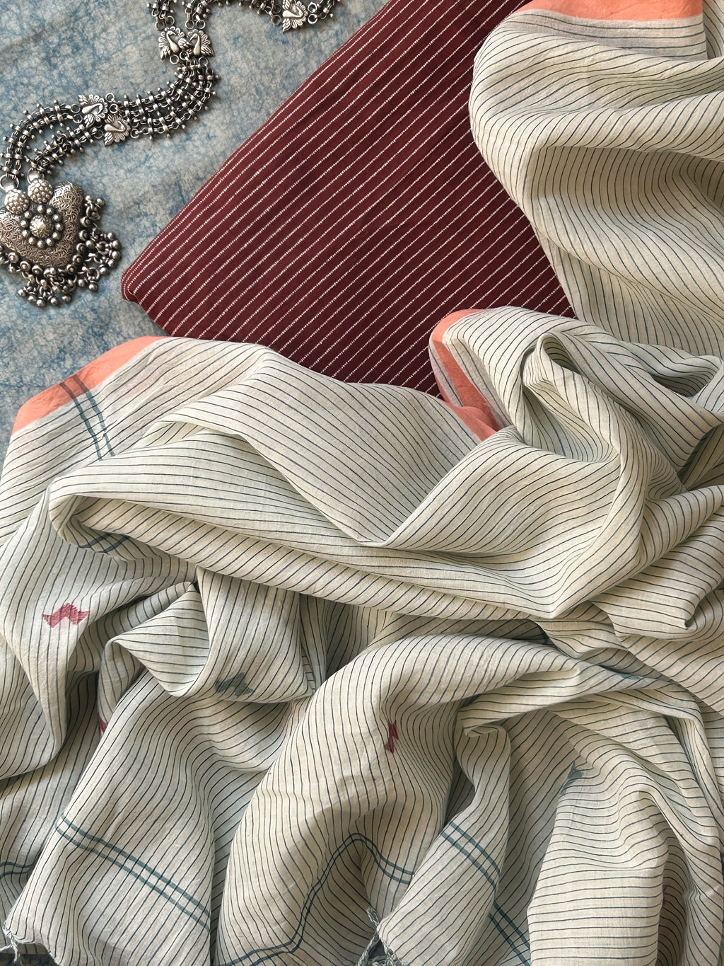 Handwoven Cotton Bengal Jamdani Dupatta Set - A Vintage Classic
