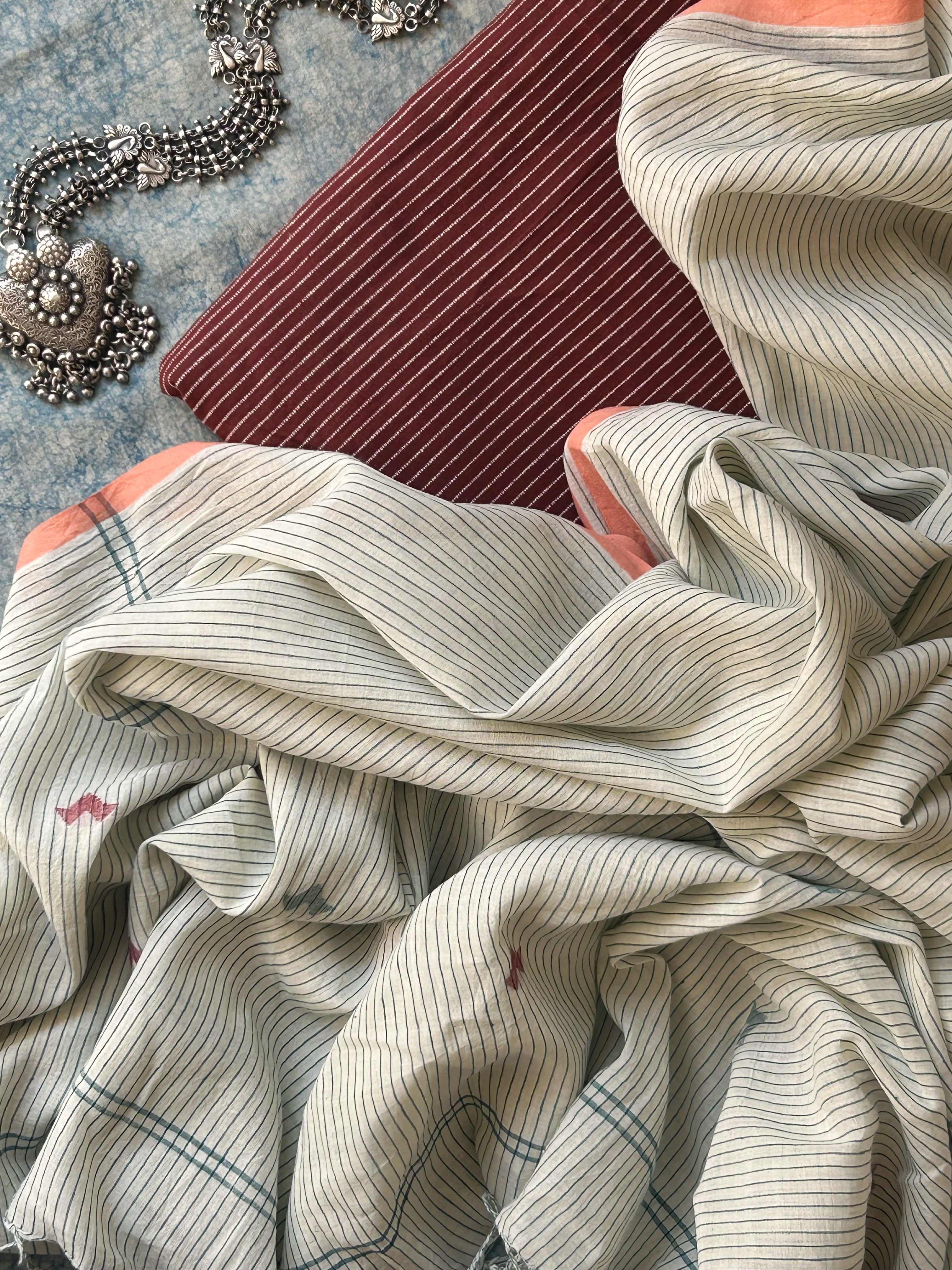 Handwoven Cotton Bengal Jamdani Dupatta Set - A Vintage Classic