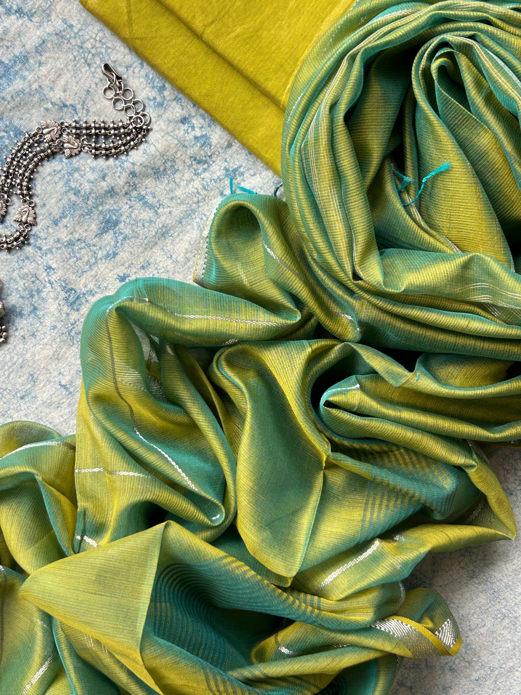 Mrinal - Handwoven Maheshwari Kurta Dupatta Set