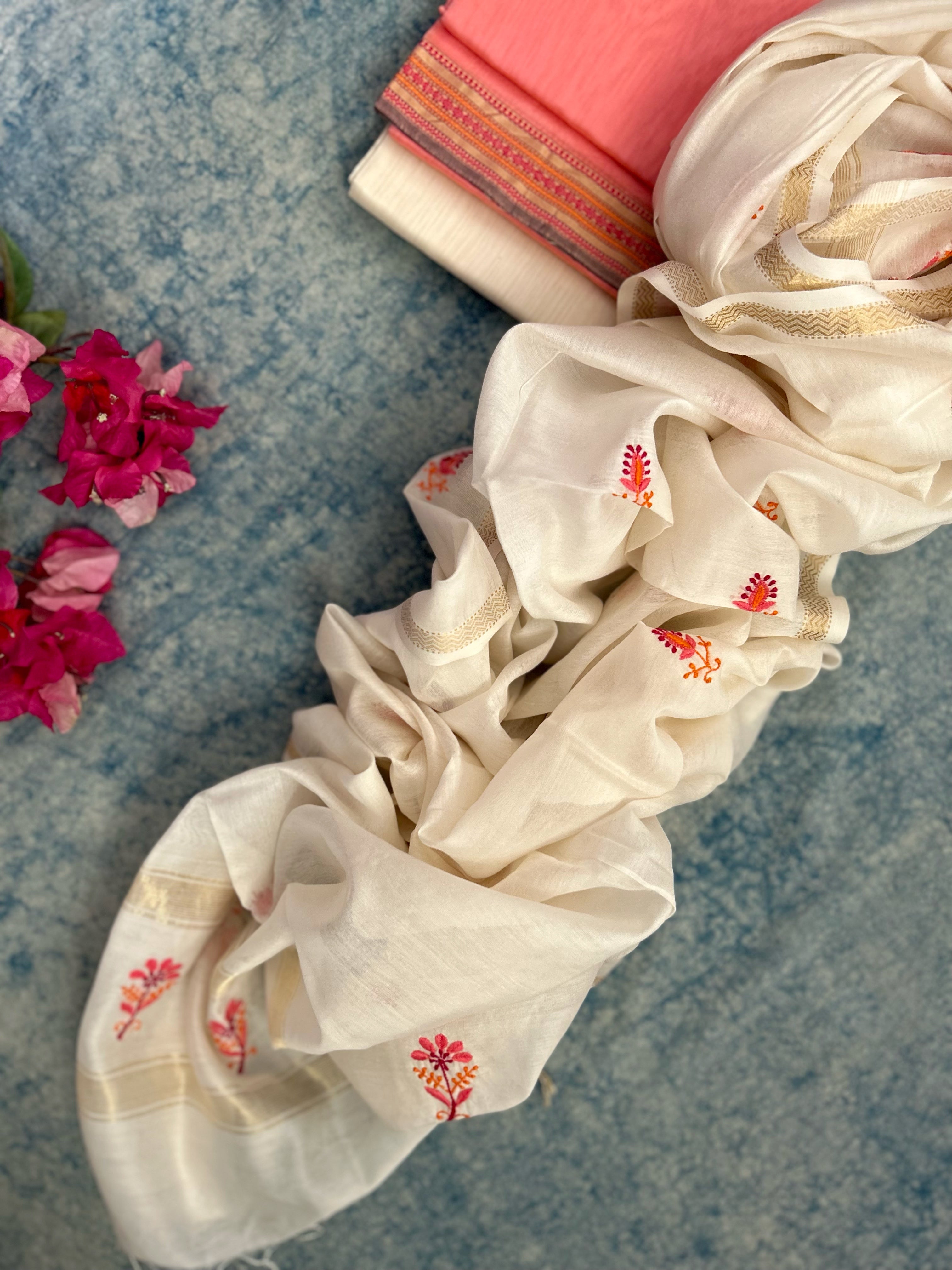 Handwoven Chikankari Maheshwari Kurta dupatta set