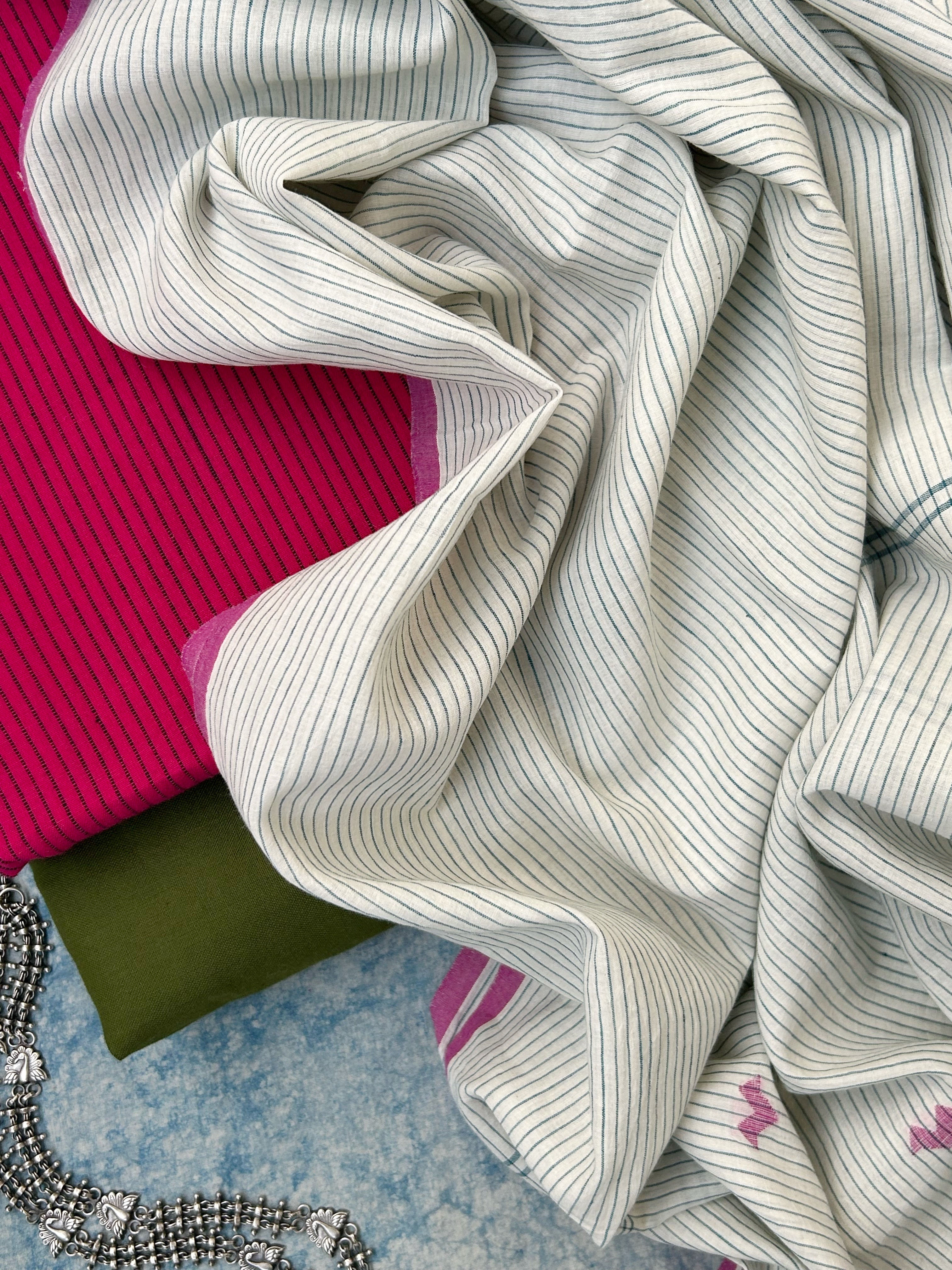 Handwoven Cotton Bengal Jamdani Dupatta Set - The Garden Bloom 2