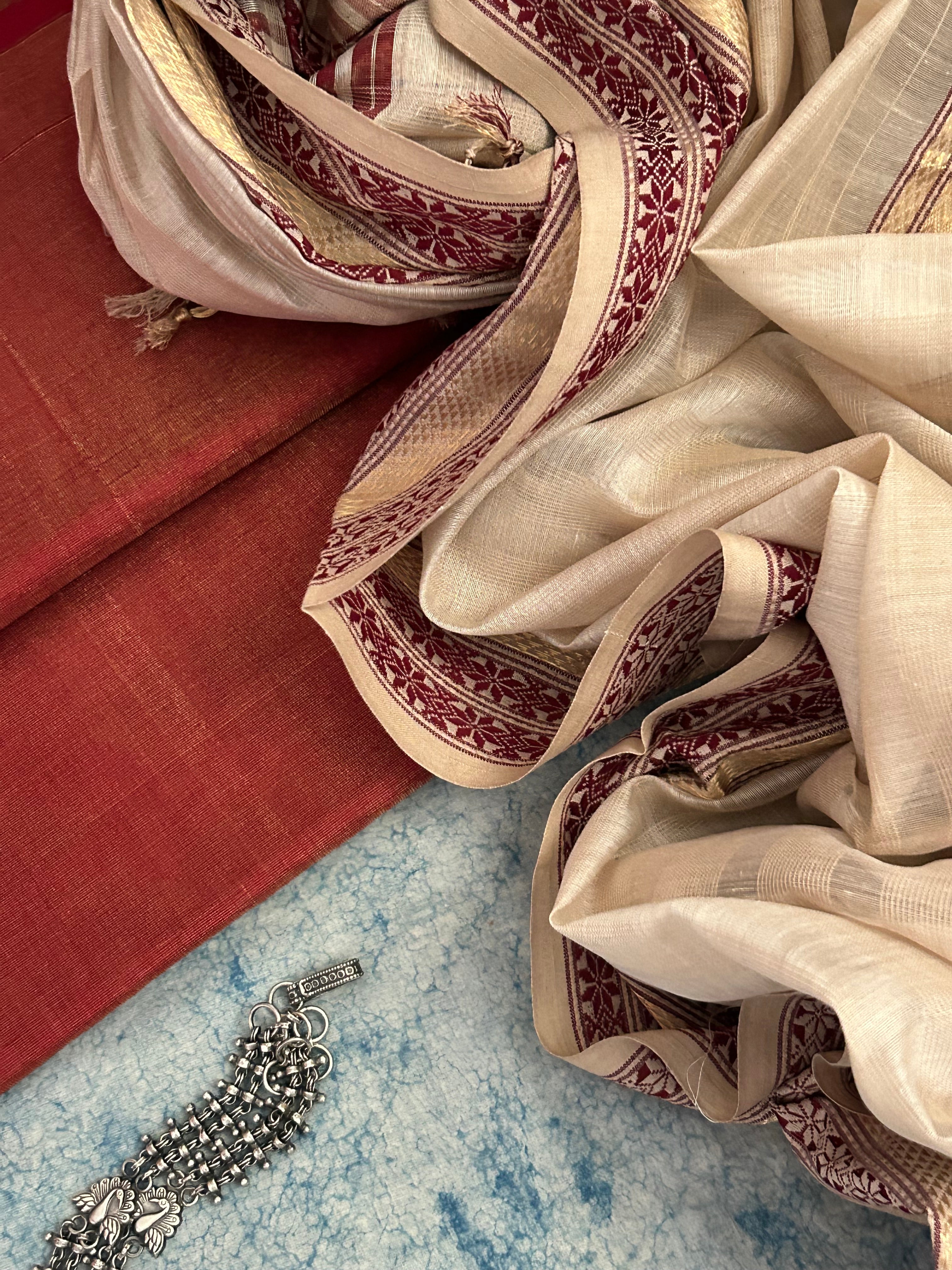 Handwoven Maheshwari Kurta Dupatta Set - Maroon & Ivory