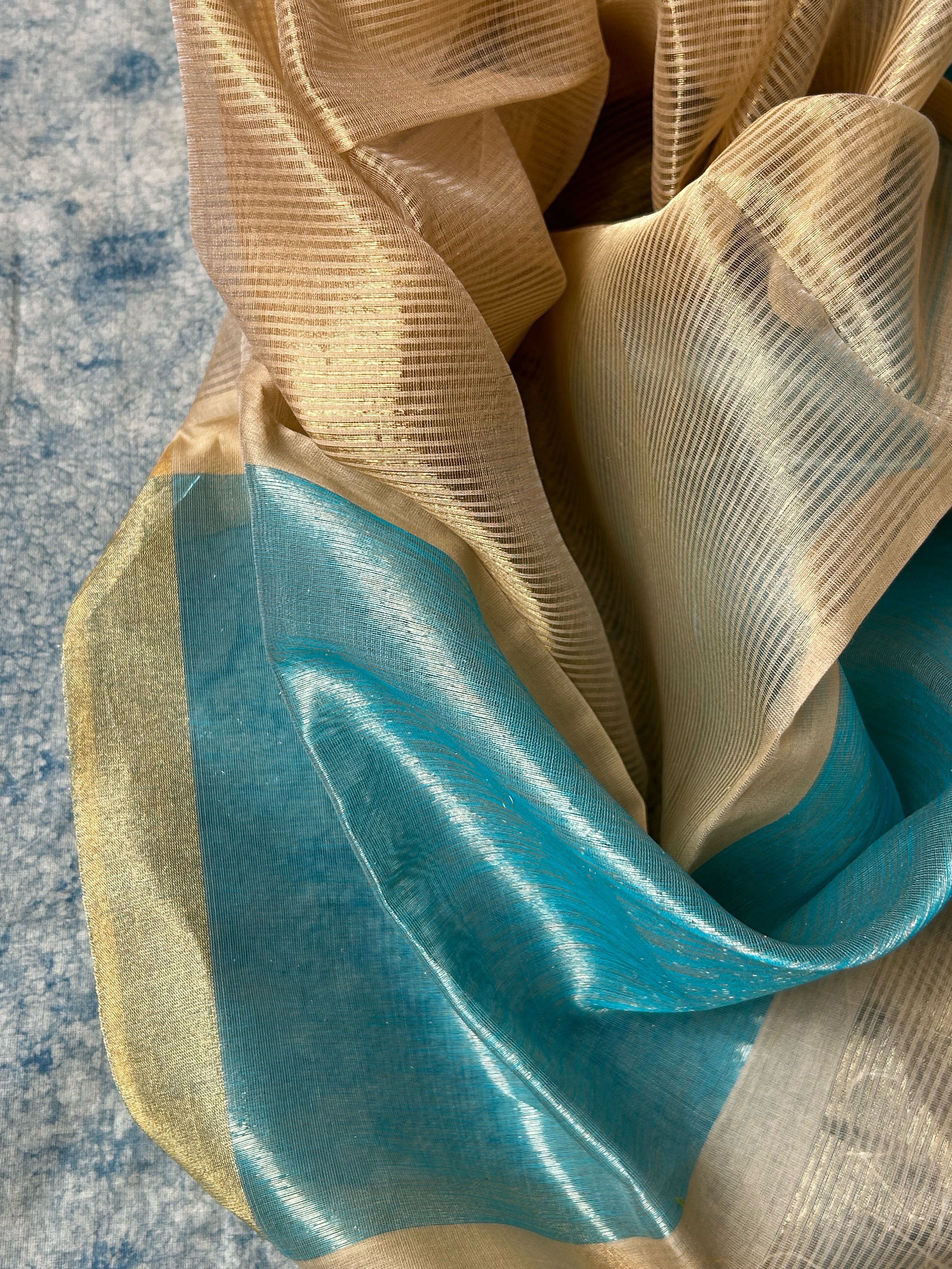 Handwoven Maheshwari Tissue Kurta Dupatta Set - Sky Blue & Gold