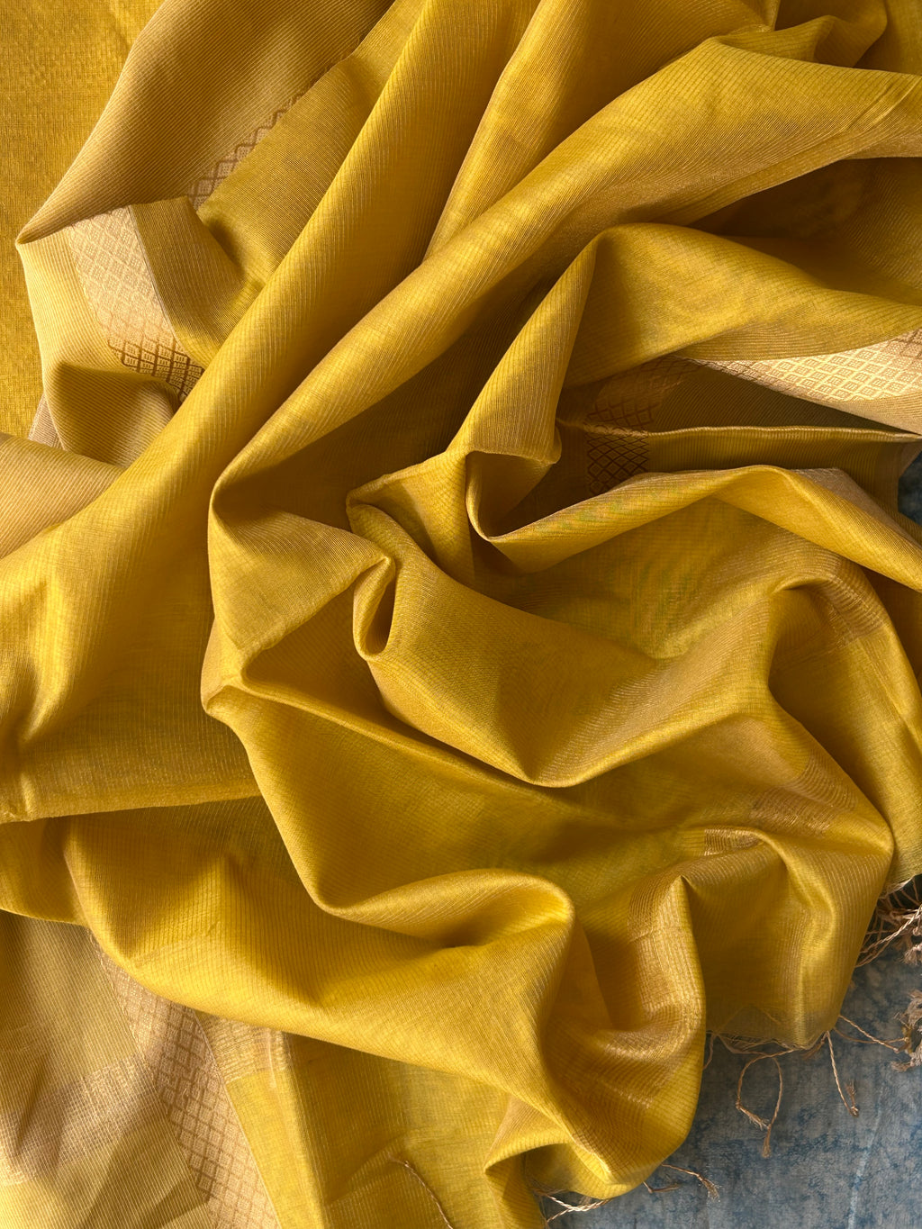 Handwoven Maheshwari Kurta Dupatta Set - Gold Yellow