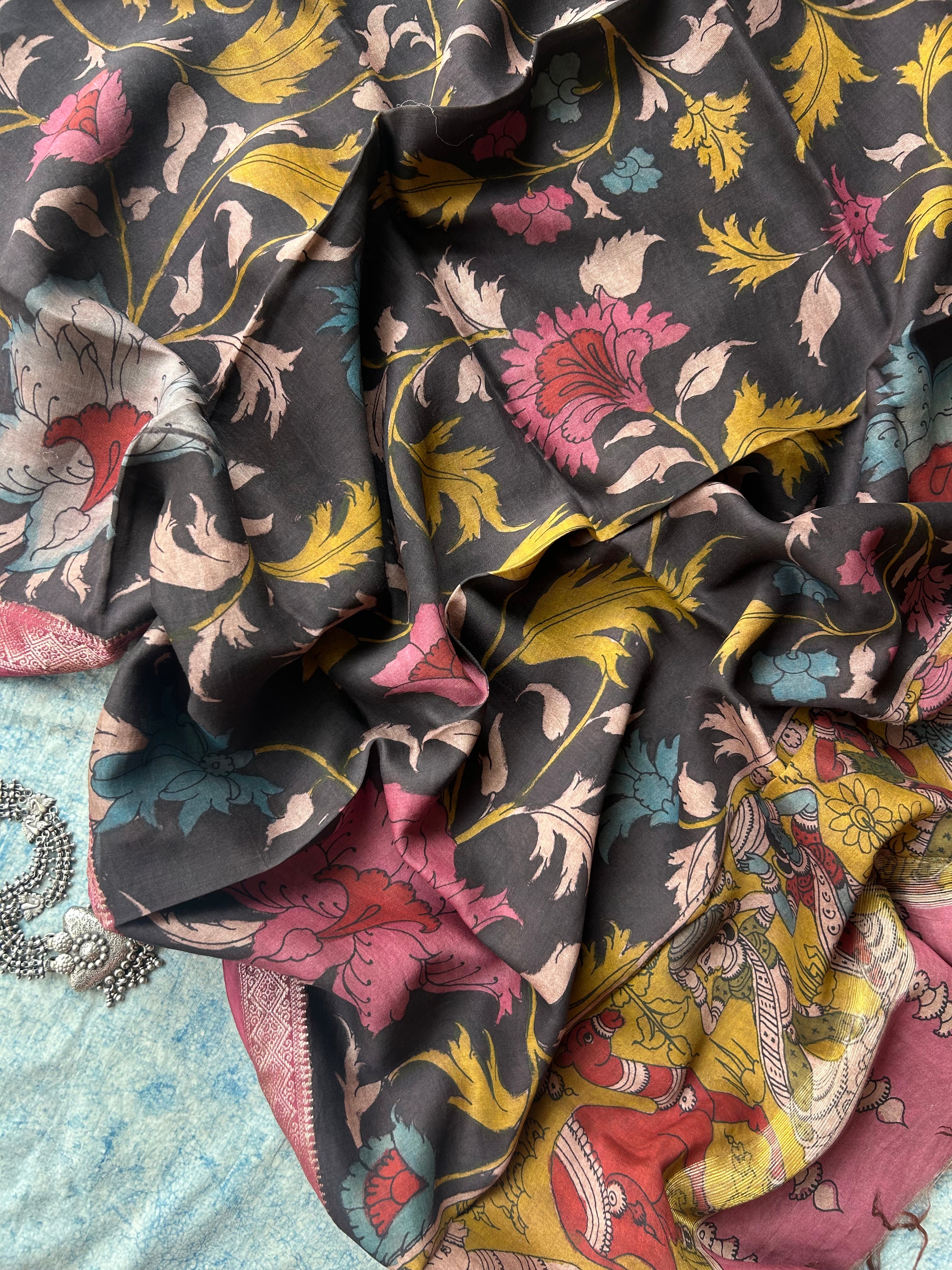 Kalakriti -Handwoven Hand-drawn Handpainted Pen Kalamkari Dupatta