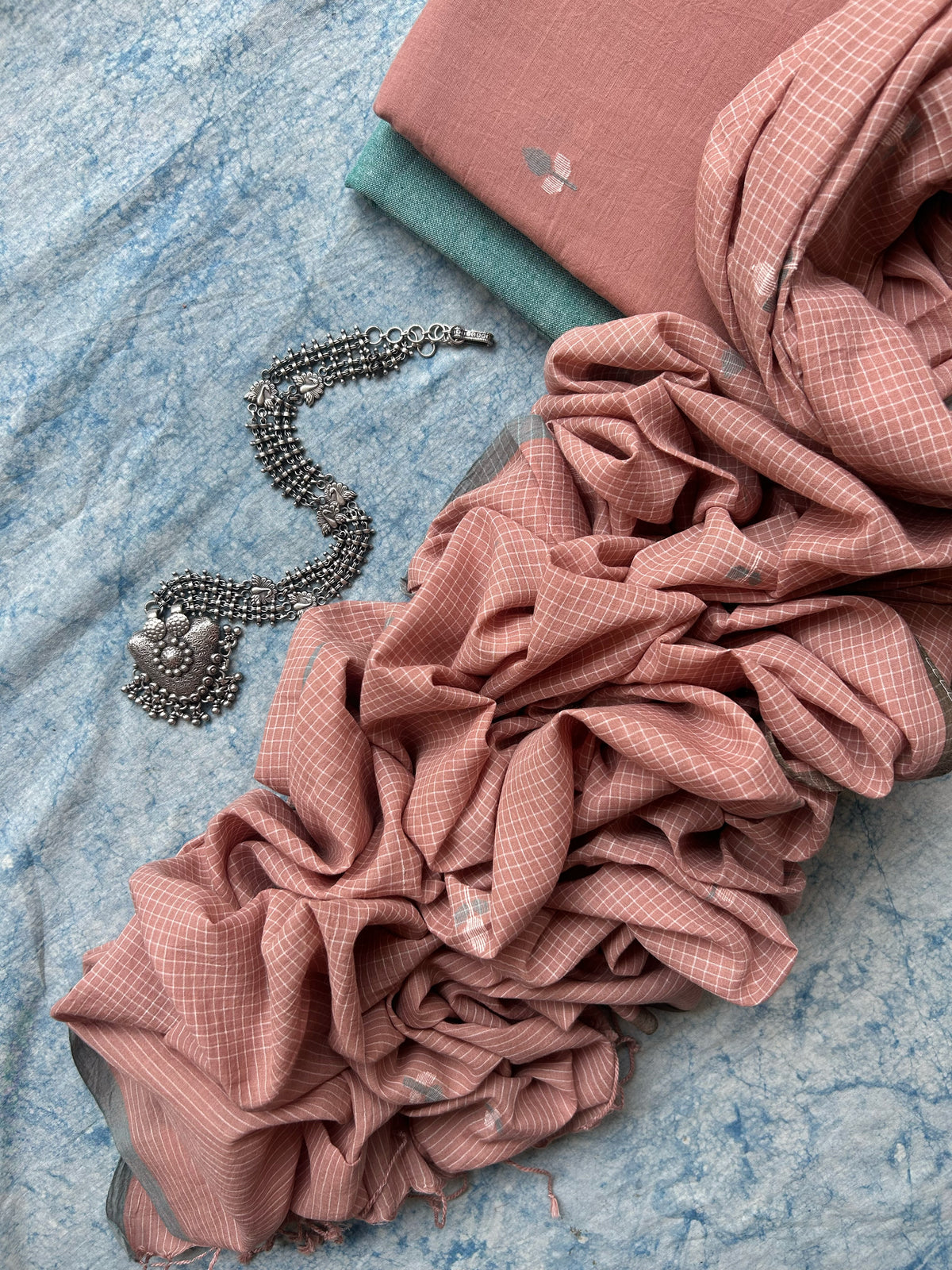 Parijat - Handwoven Bengal Jamdani Kurta Dupatta set
