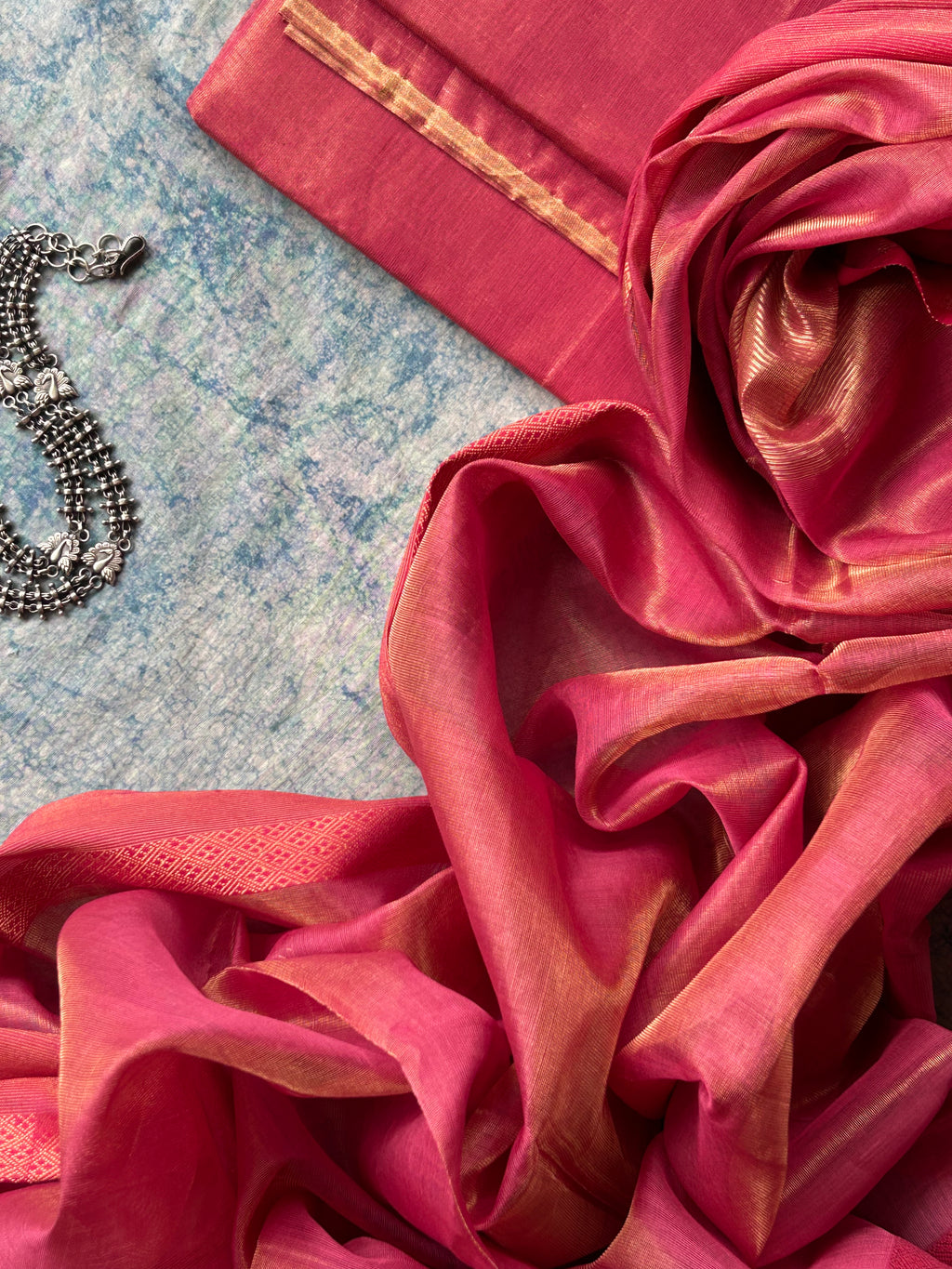 Raagini - Handwoven Maheshwari Kurta Dupatta Set