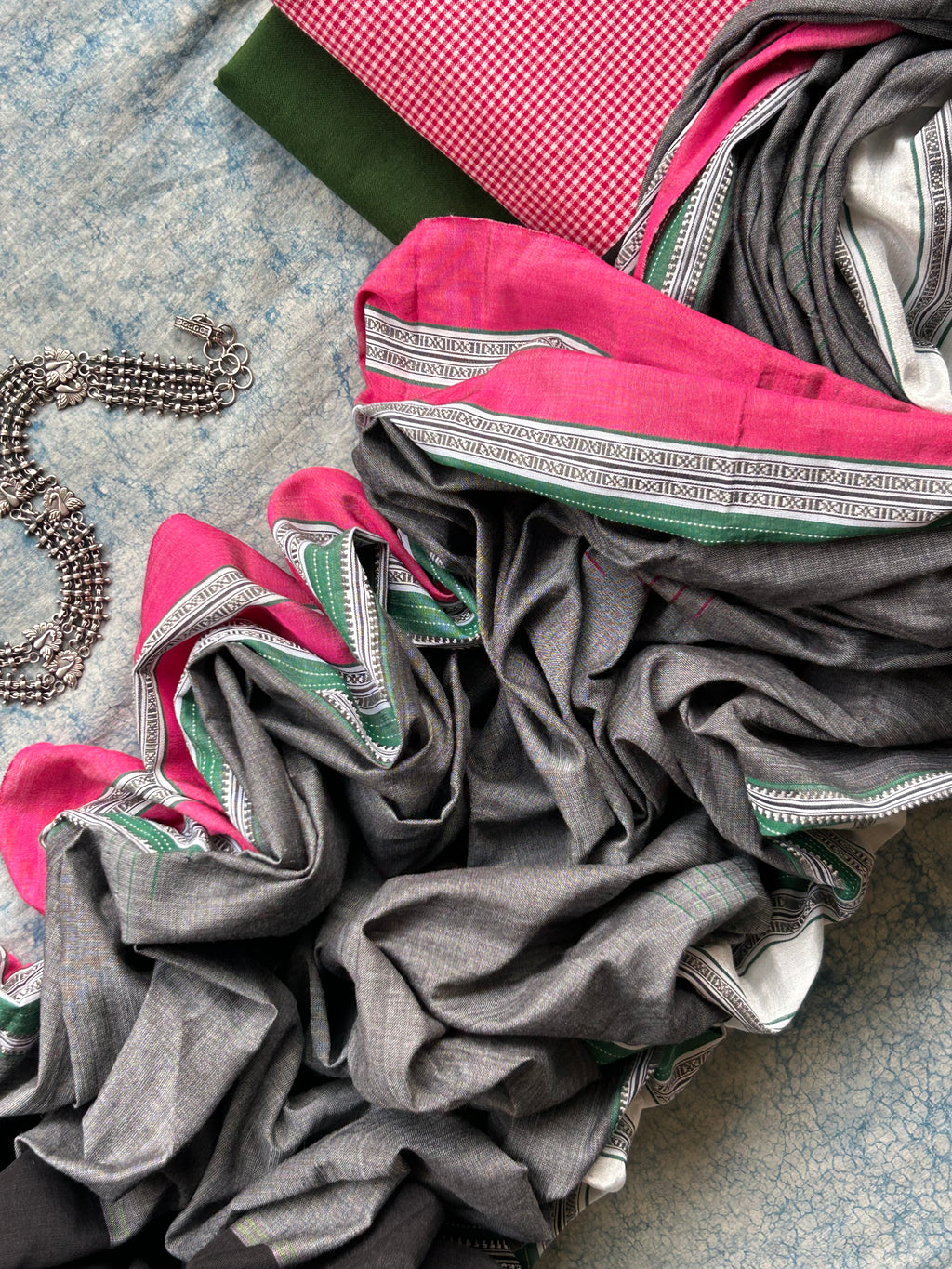 Utsav - Handwoven Telangana cotton and Ilkal Dupatta Set