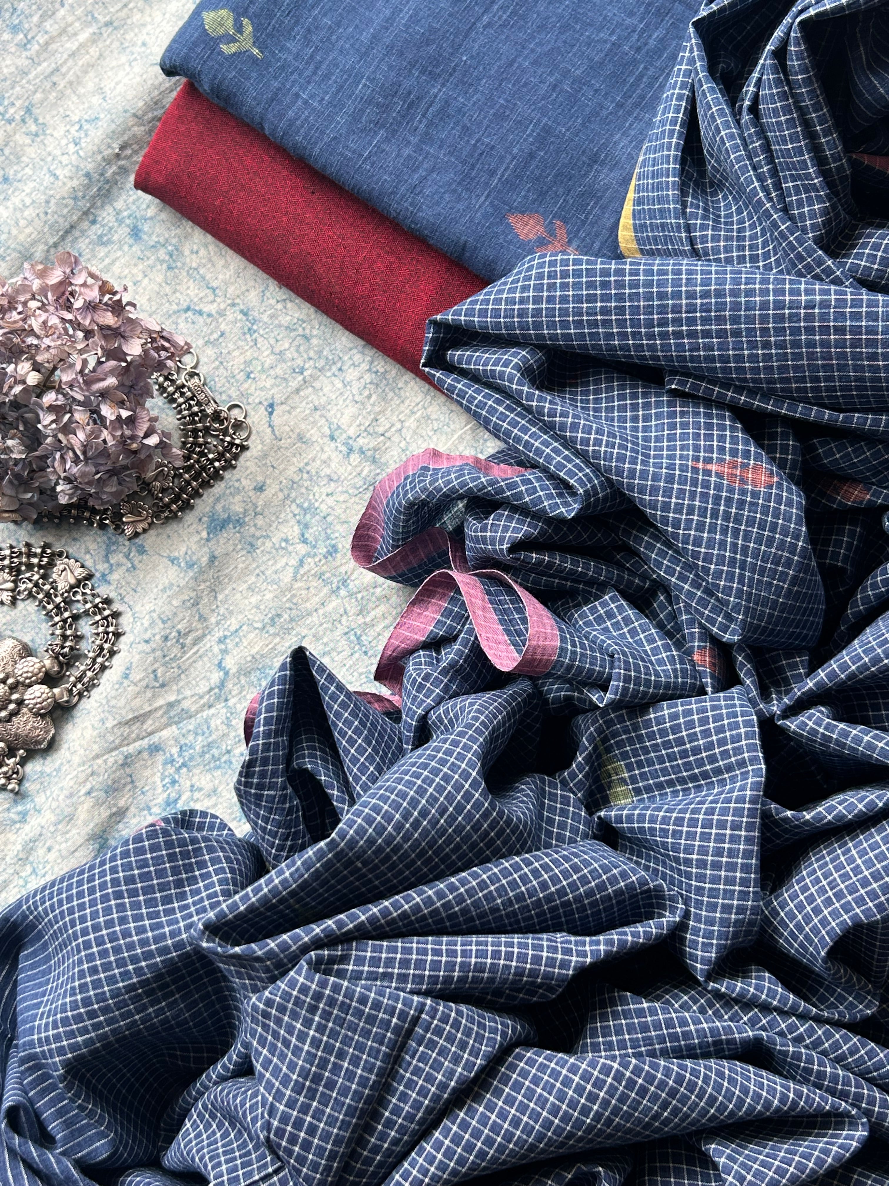 Vrishti - Handwoven Bengal Jamdani Kurta Dupatta set