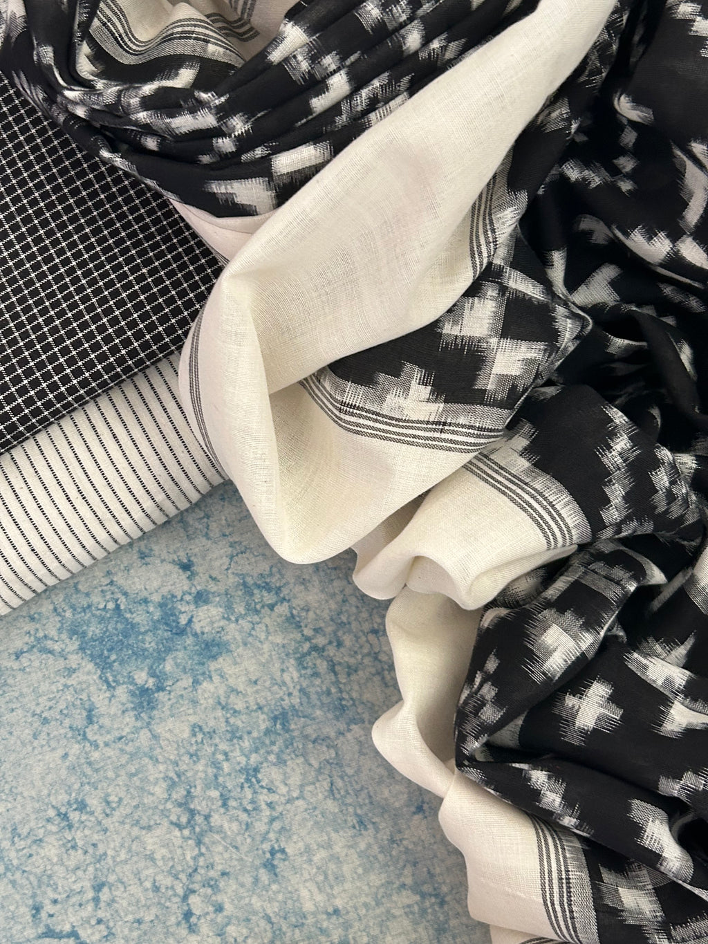 Raga Bhairav - Handwoven Ikat Kurta Dupatta Set