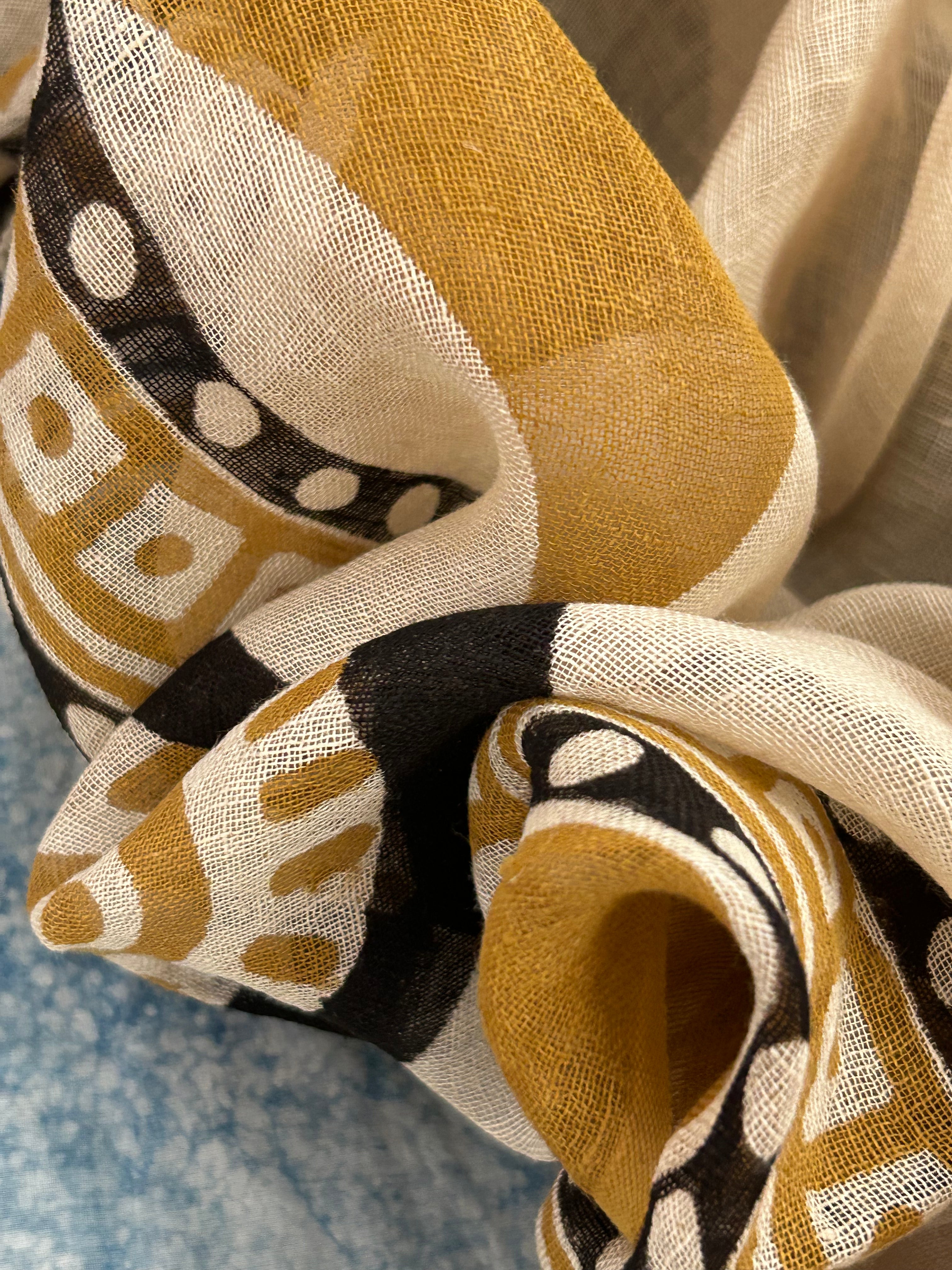 Handcrafted Linen Kurta Dupatta Set