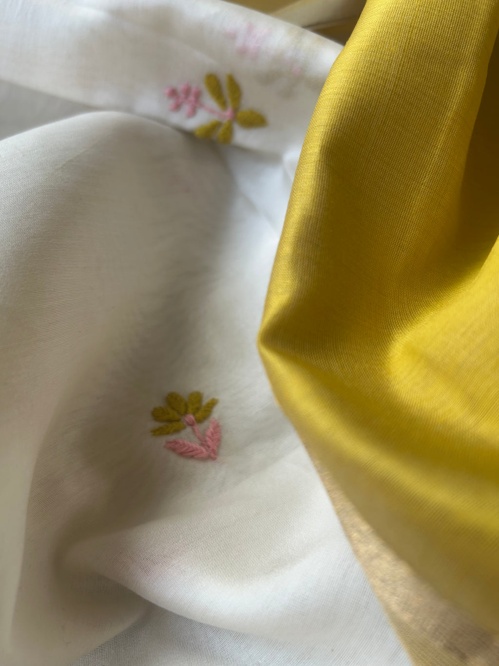 Handwoven Chikankari Work Maheshwari Set