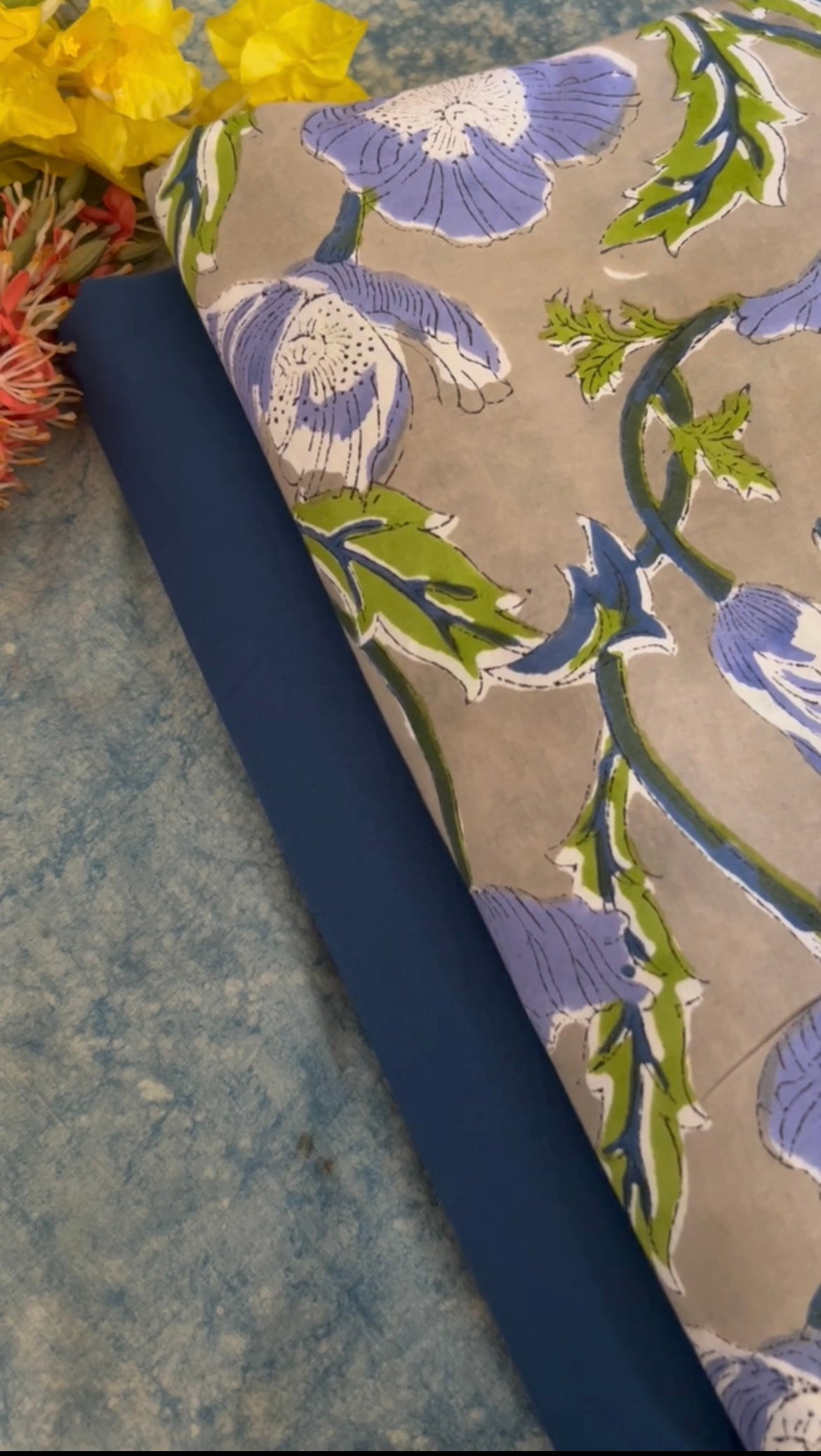 Handblock Cotton Fabric (2.5m)