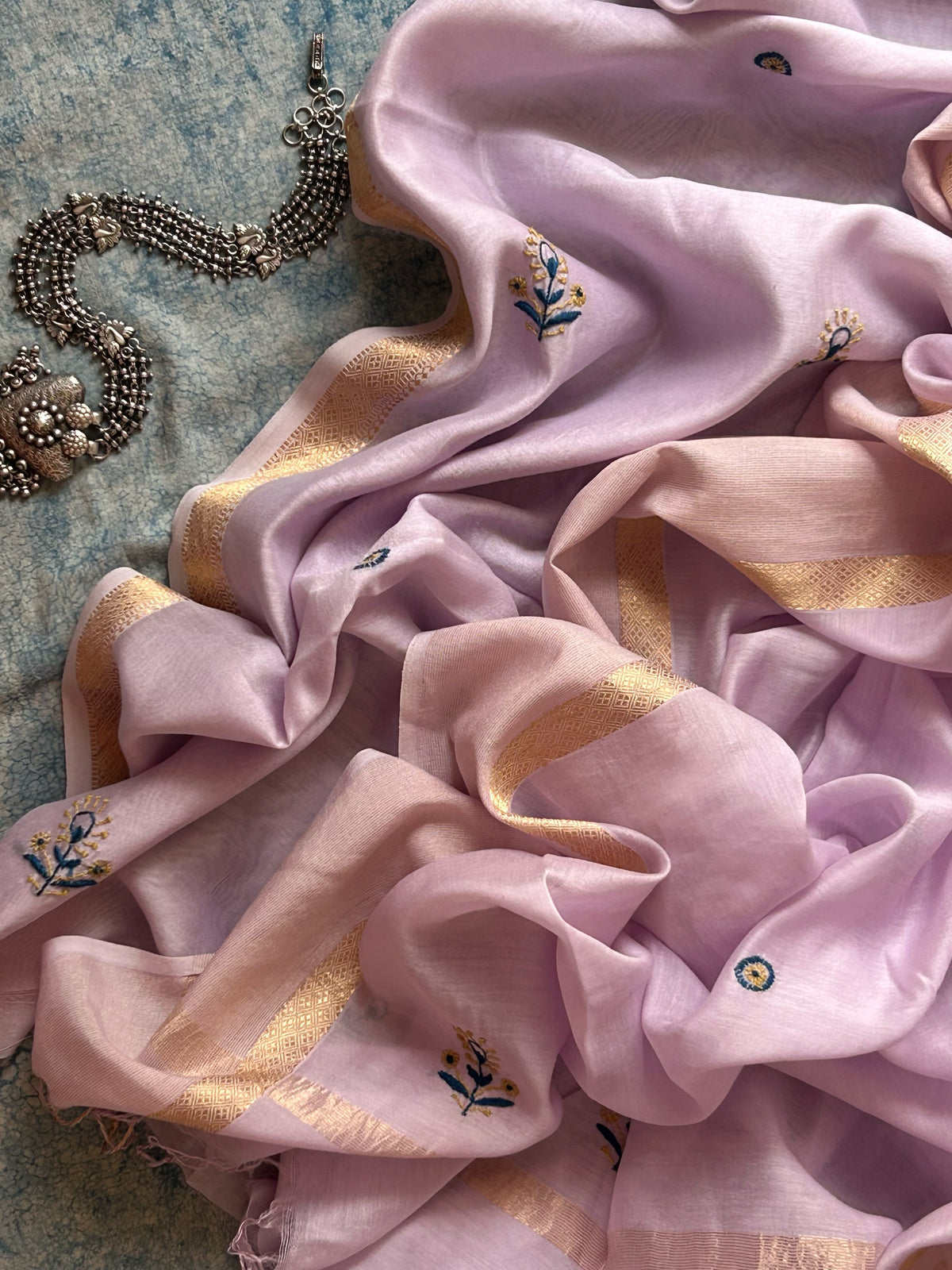 Tanvi - Handwoven Chikankari Work Maheshwari Set