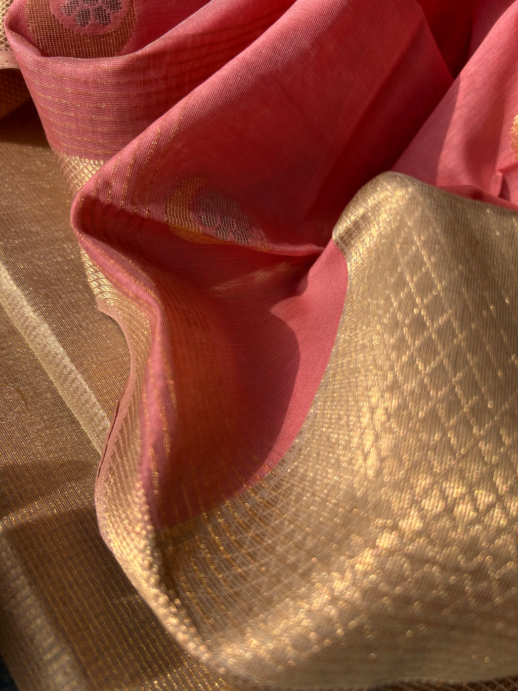 Handwoven Maheshwari Tissue Kurta Dupatta Set -Gold & Baby Pink