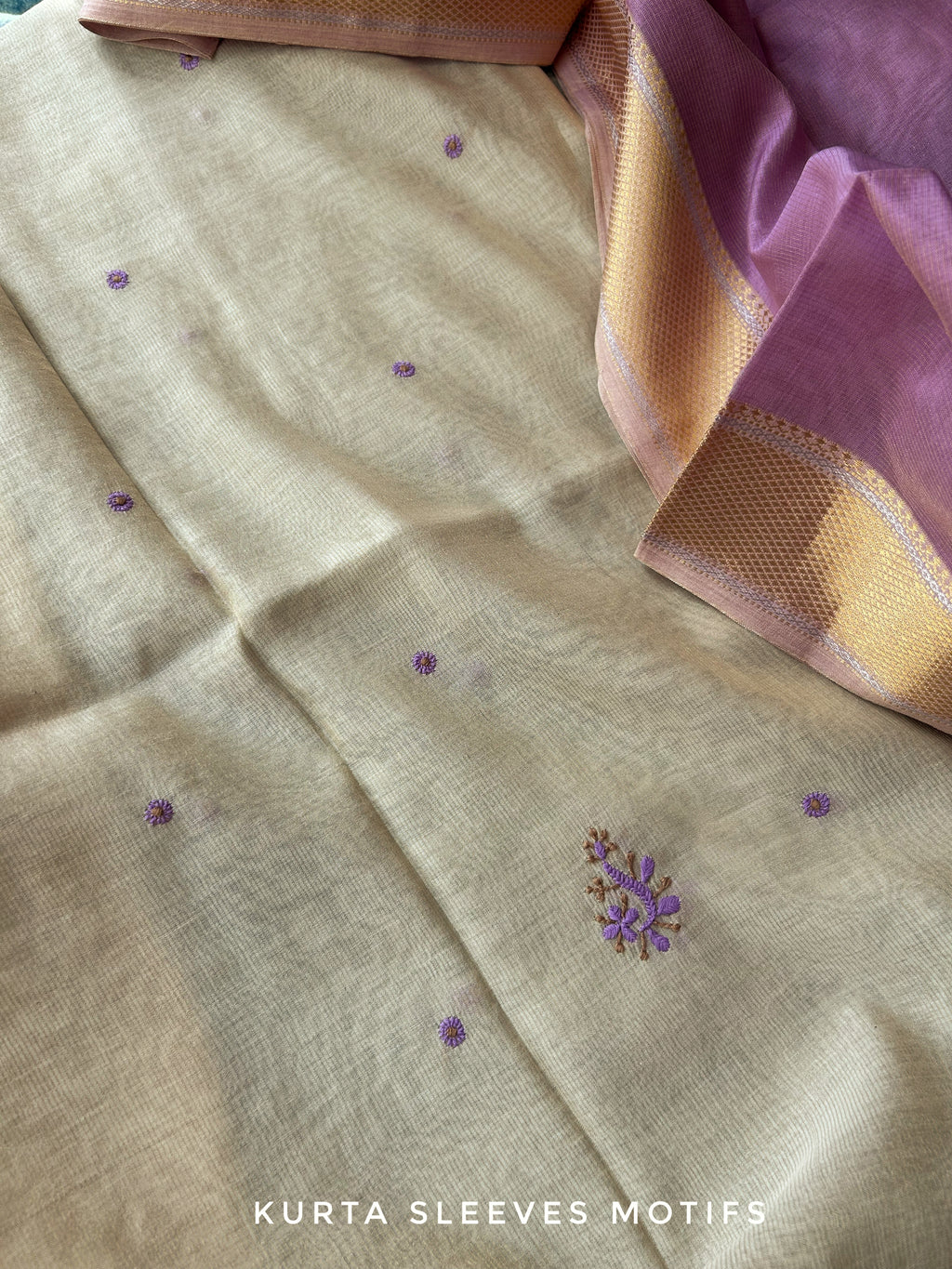Handwoven Chikankari Work Maheshwari Set