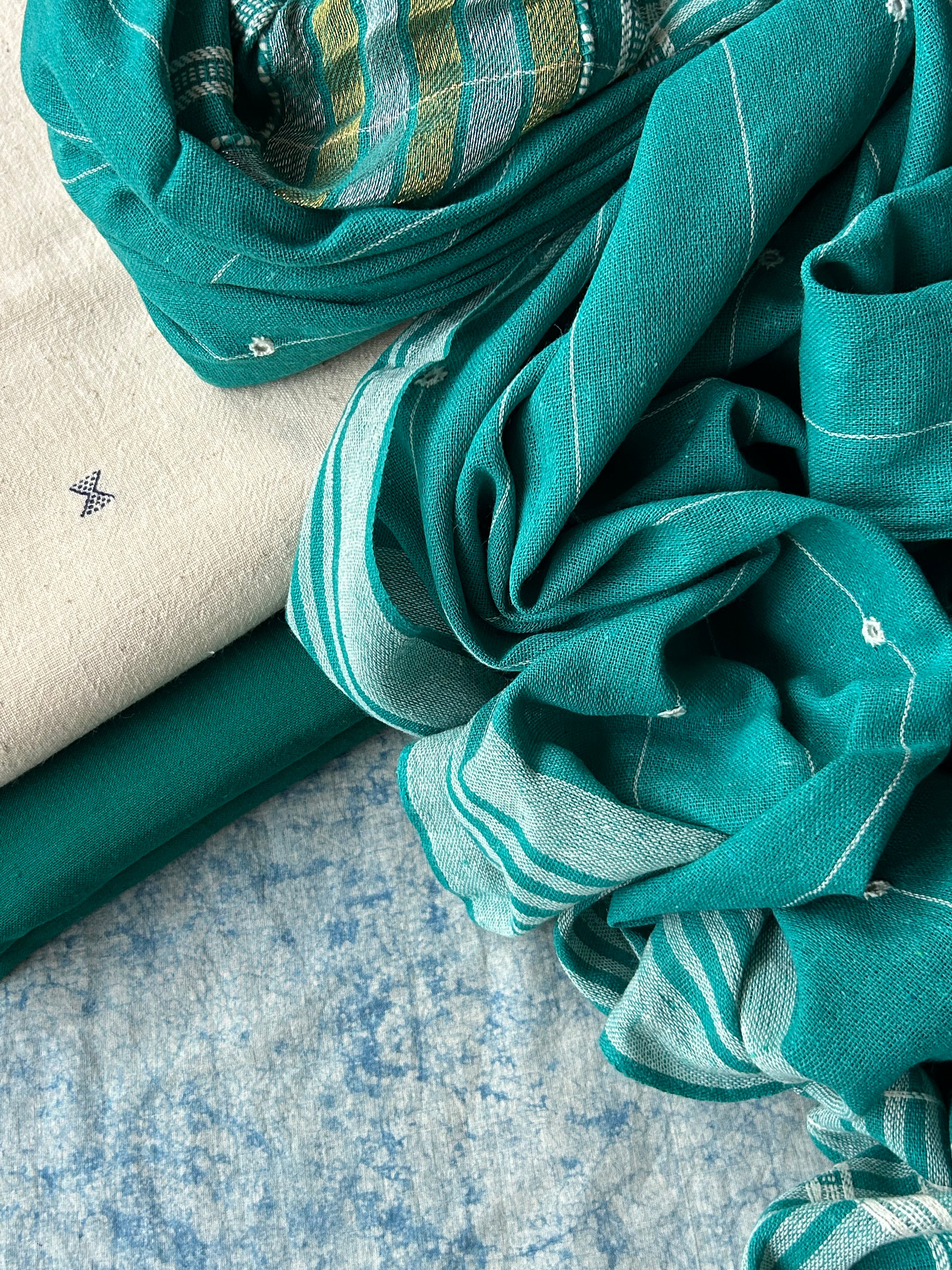Megha - Handwoven Bhujodi Kala Cotton Set