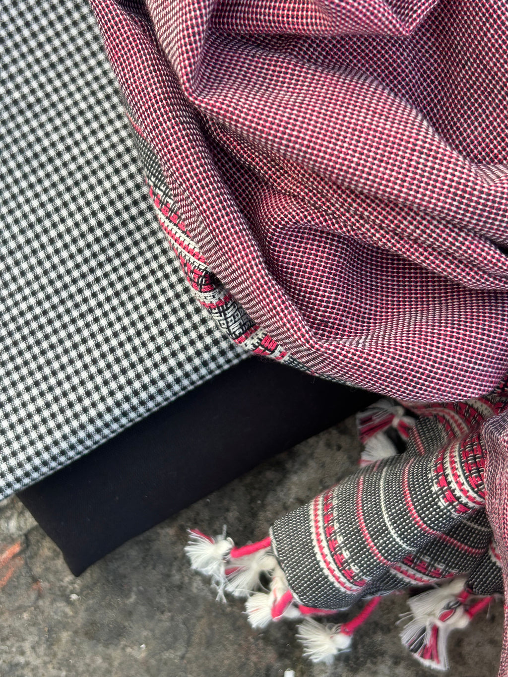 Raag Rang - Handwoven Bhujodi Set
