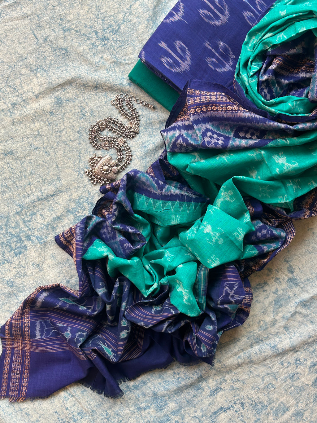 Aftab - Handwoven Ikath Kurta Dupatta Set