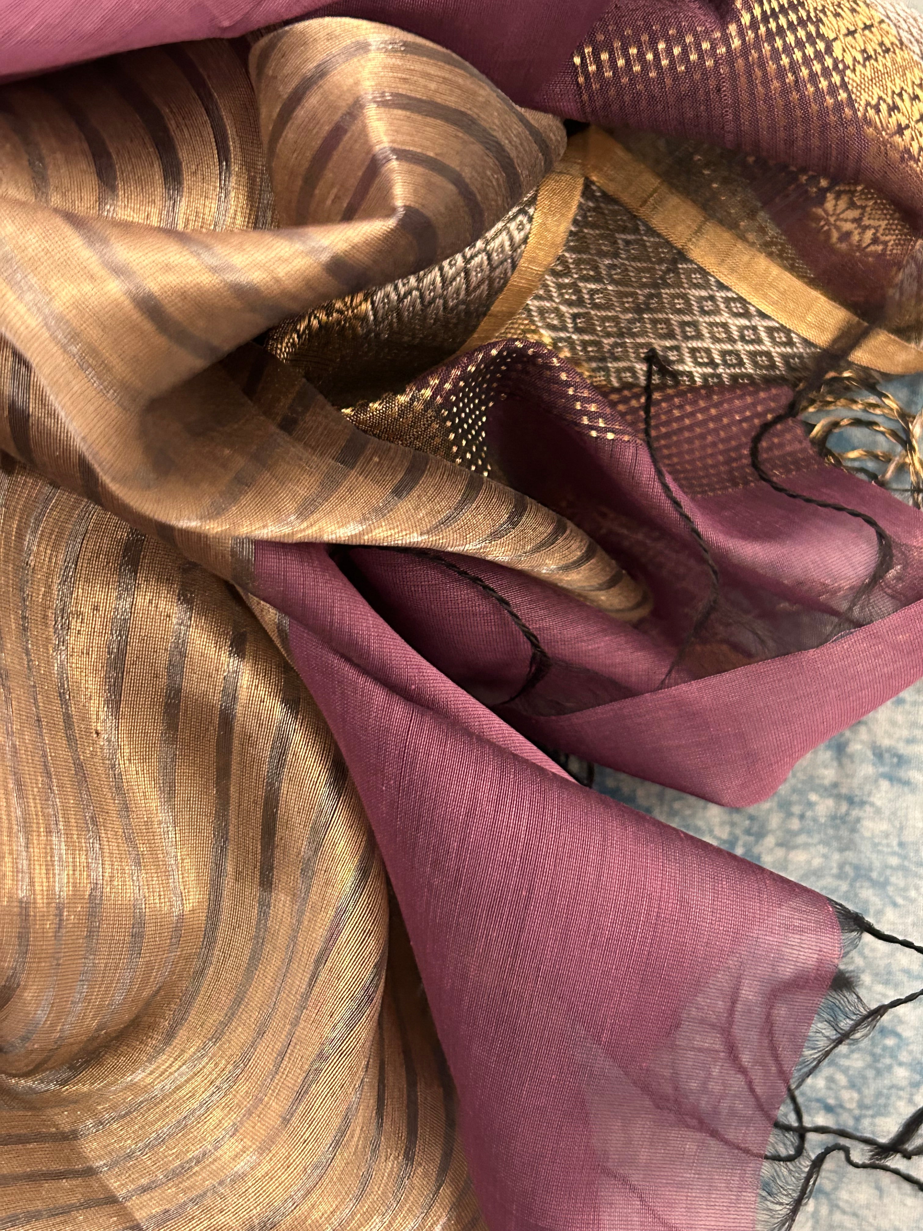 Handwoven Maheshwari Kurta Dupatta Set -Gold & Wine