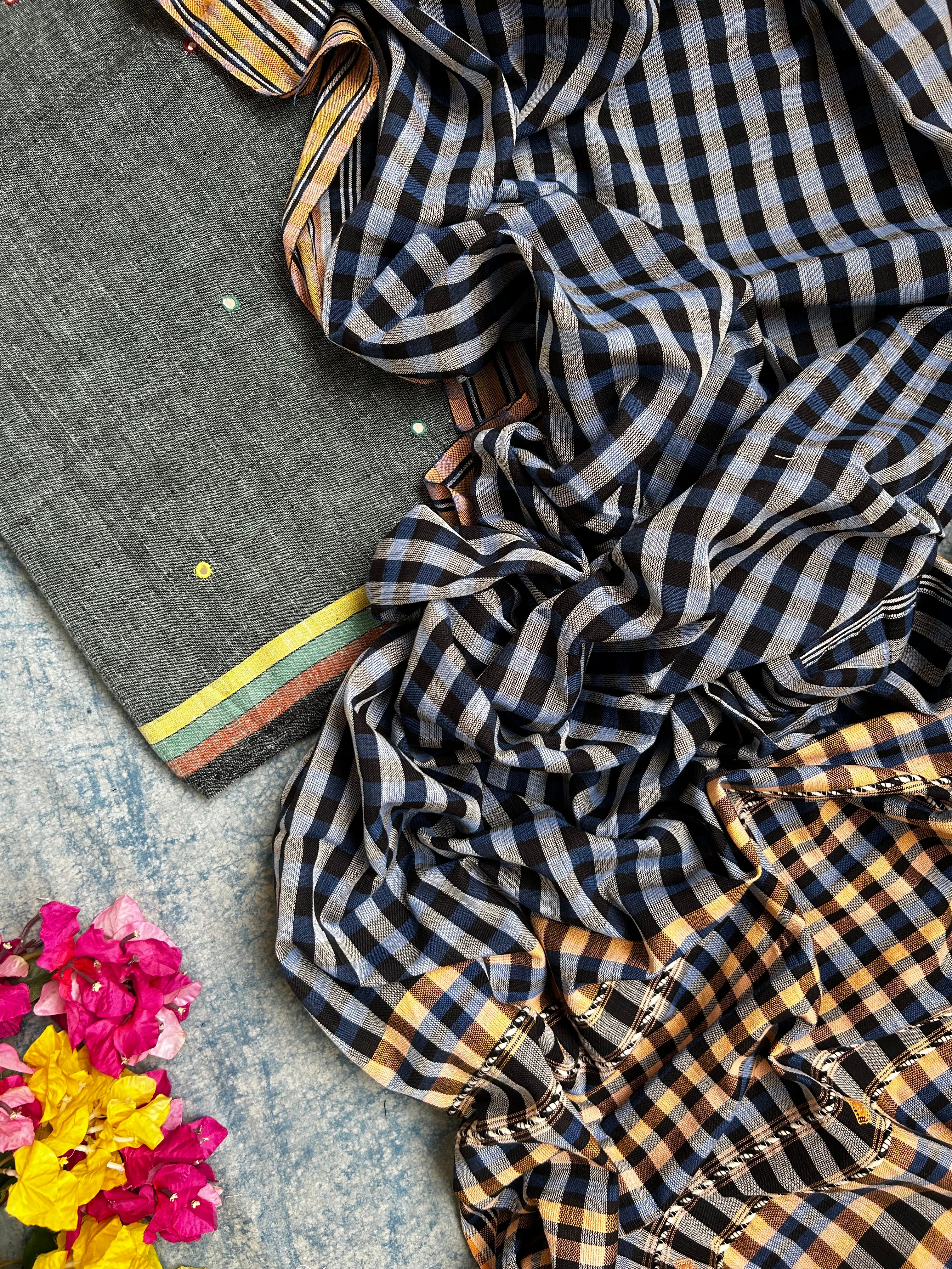 Handwoven Kala Cotton Bhujodi Kurta Dupatta Set