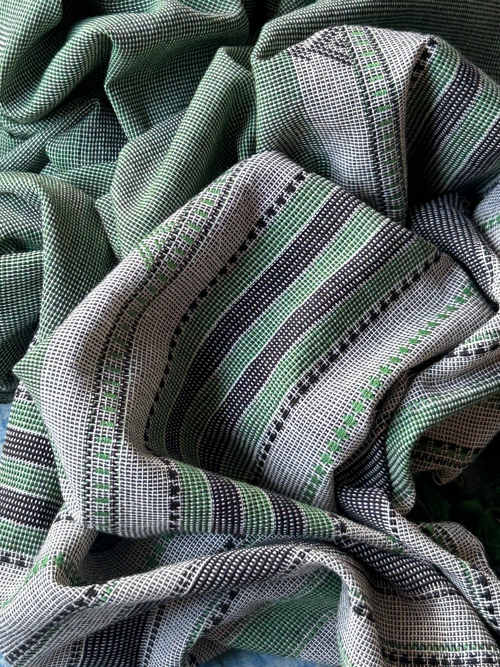 Taraangan - Handwoven Bhujodi Set