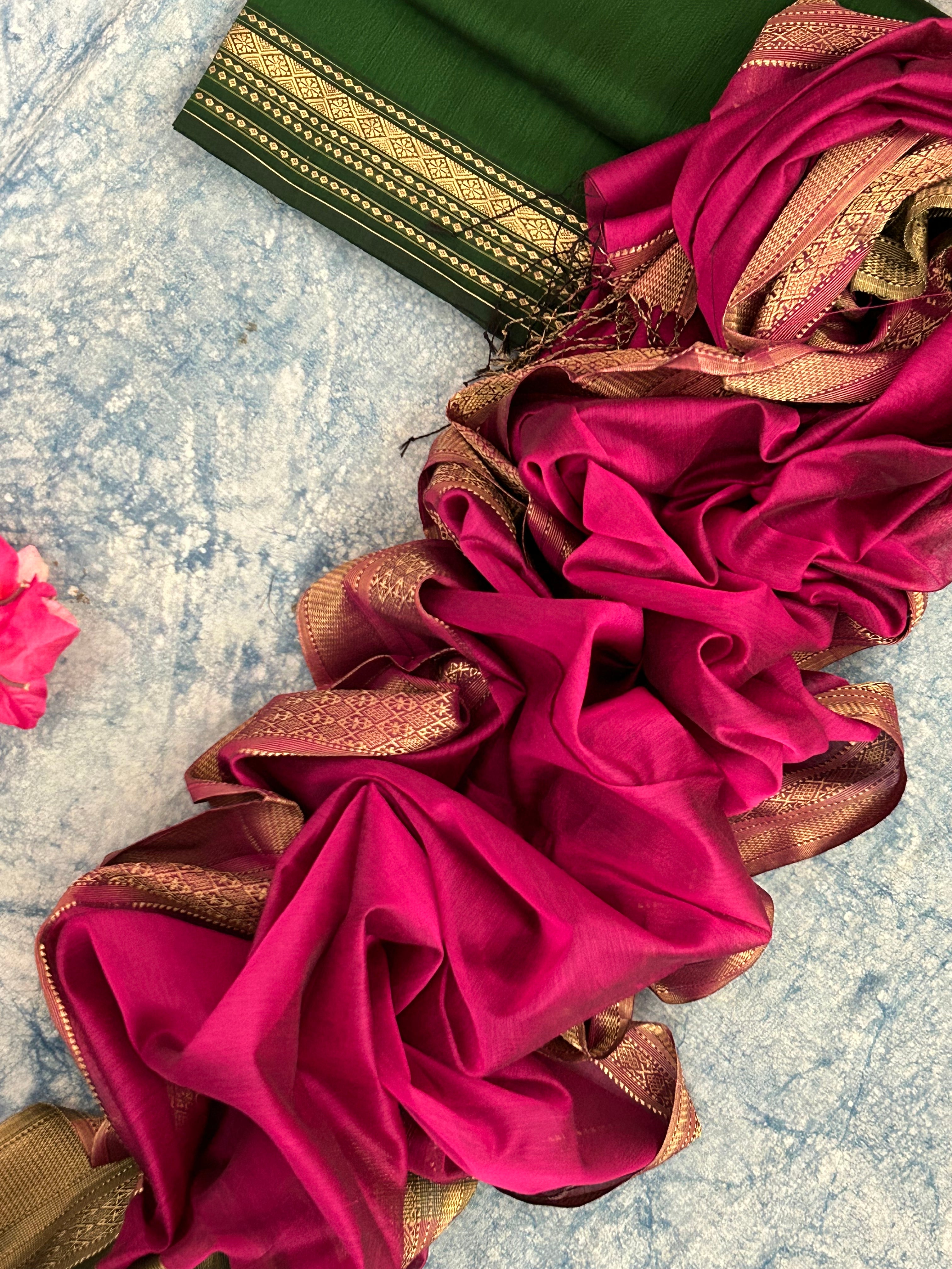 Handwoven Maheshwari Kurta Dupatta Set