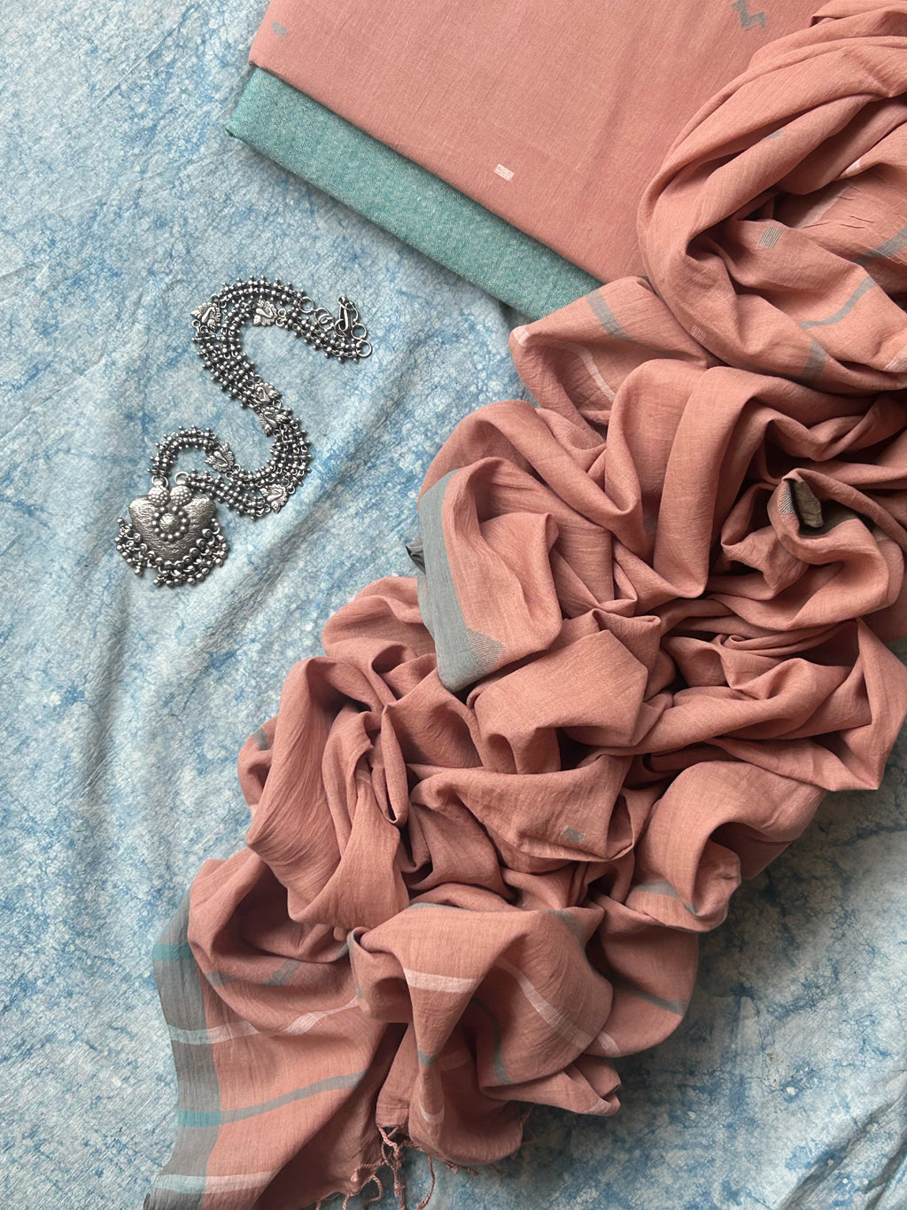 Mayukha - Handwoven Bengal Jamdani Kurta Dupatta set