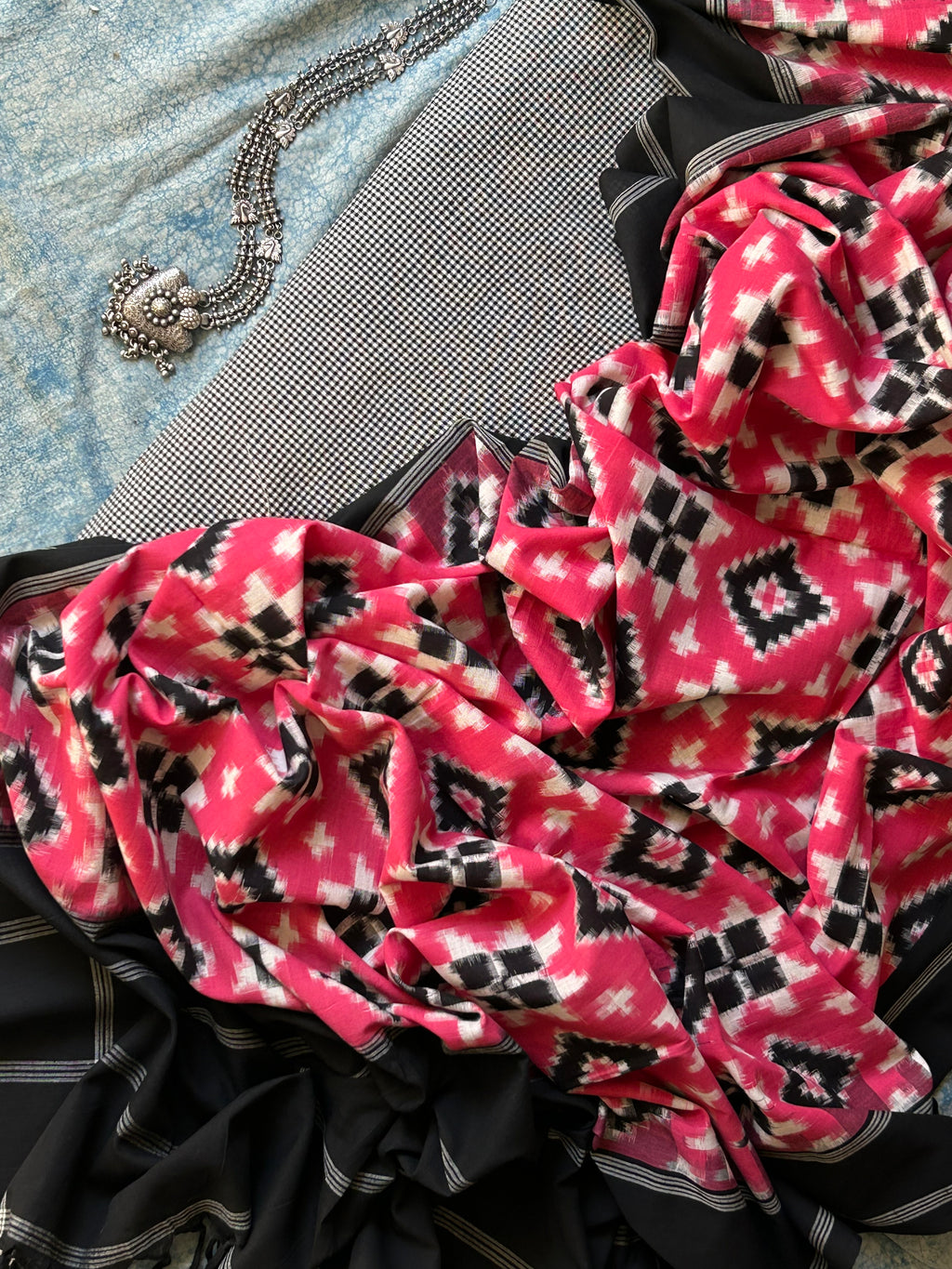Handwoven Ikat Kurta Telia Dupatta Set