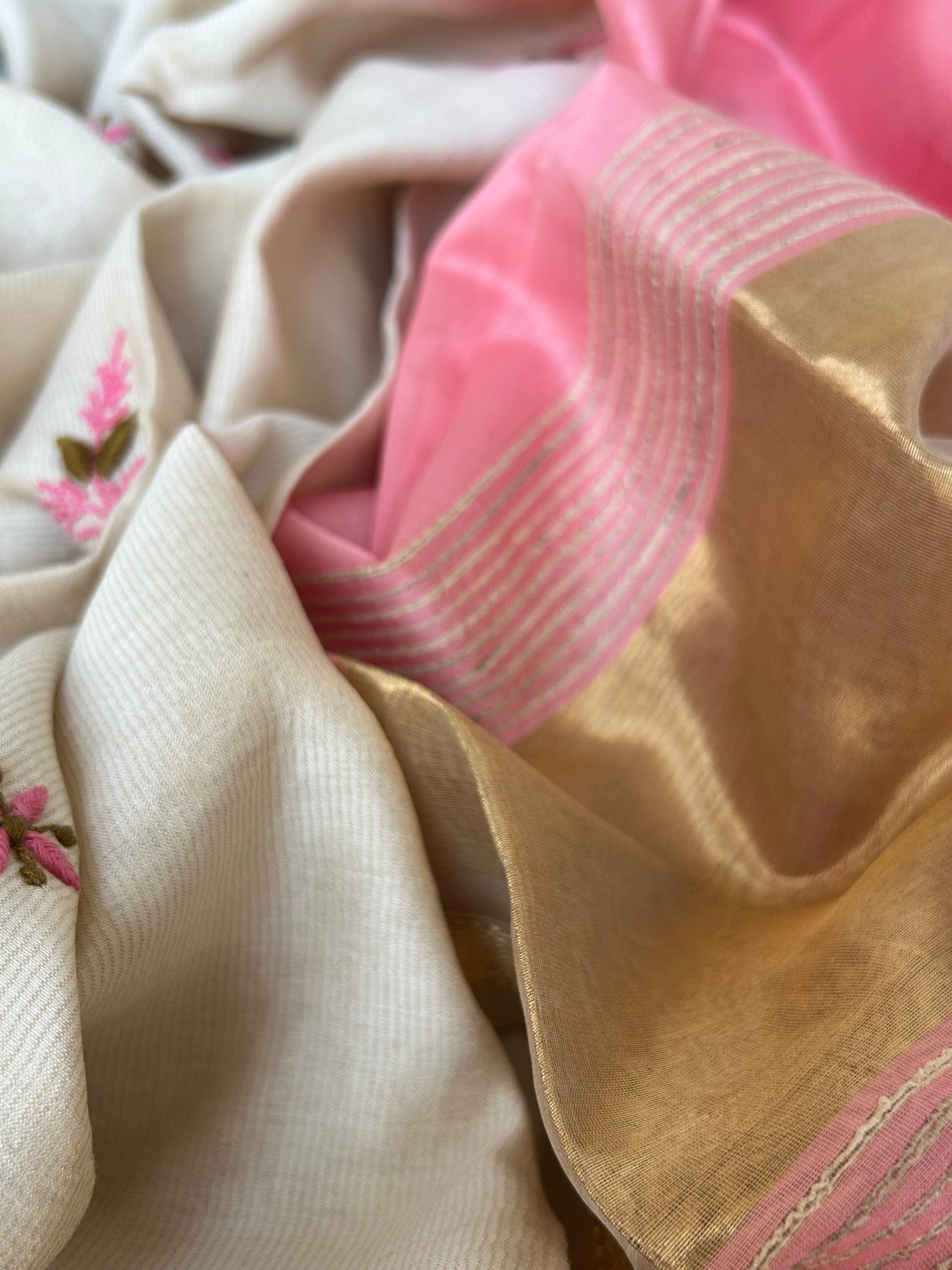 Handwoven Chikankari Work Maheshwari Set