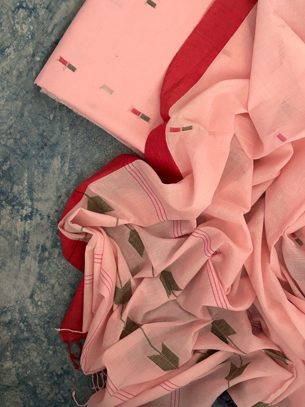 Dahlia - Handwoven Bengal Jamdani Kurta Dupatta set