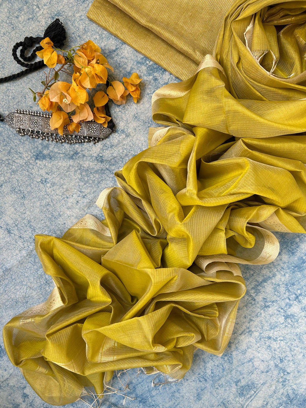 Handwoven Maheshwari Kurta Dupatta Set - Antique Lime Yellow Gold