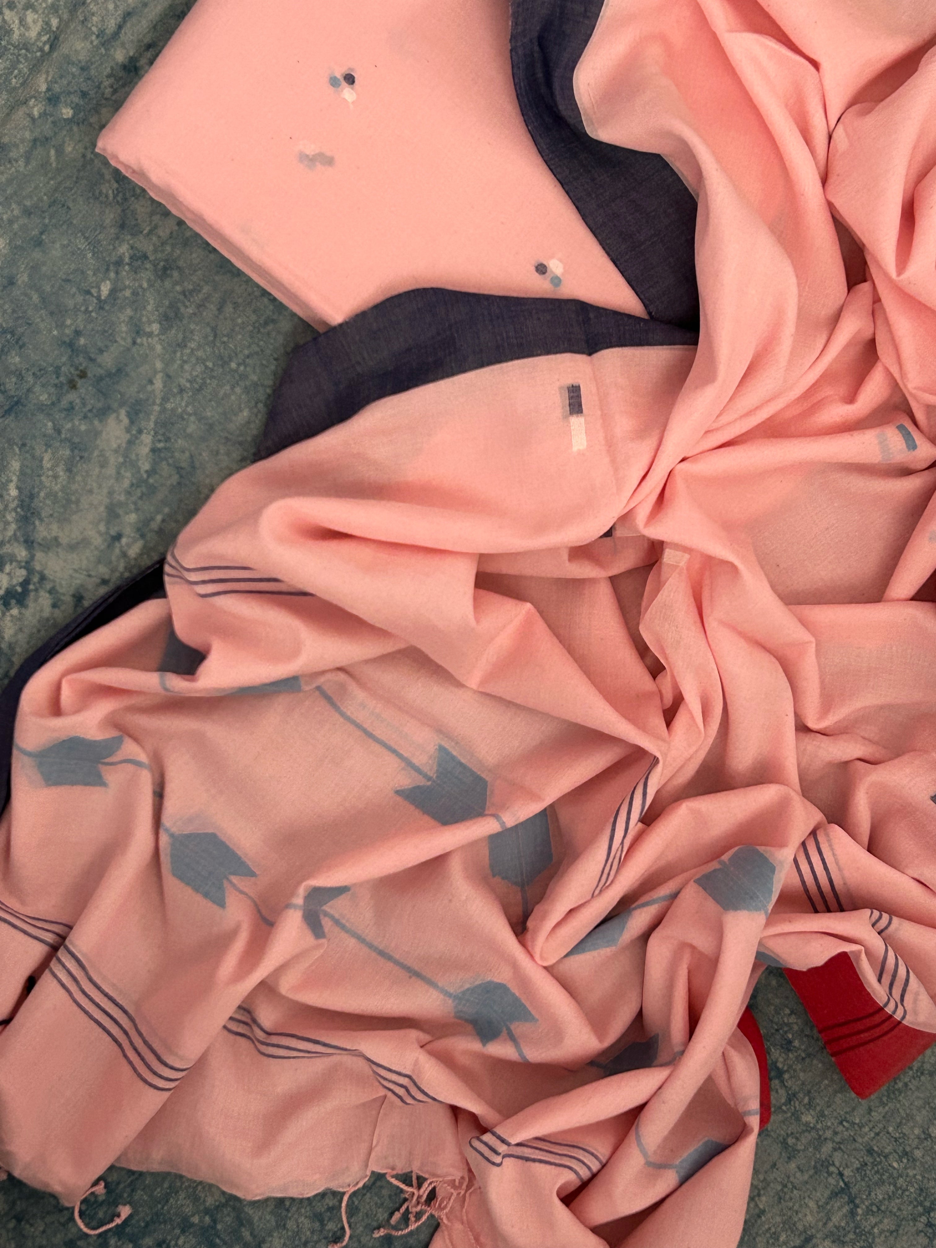Blush me up - Handwoven Bengal Jamdani Kurta Dupatta set