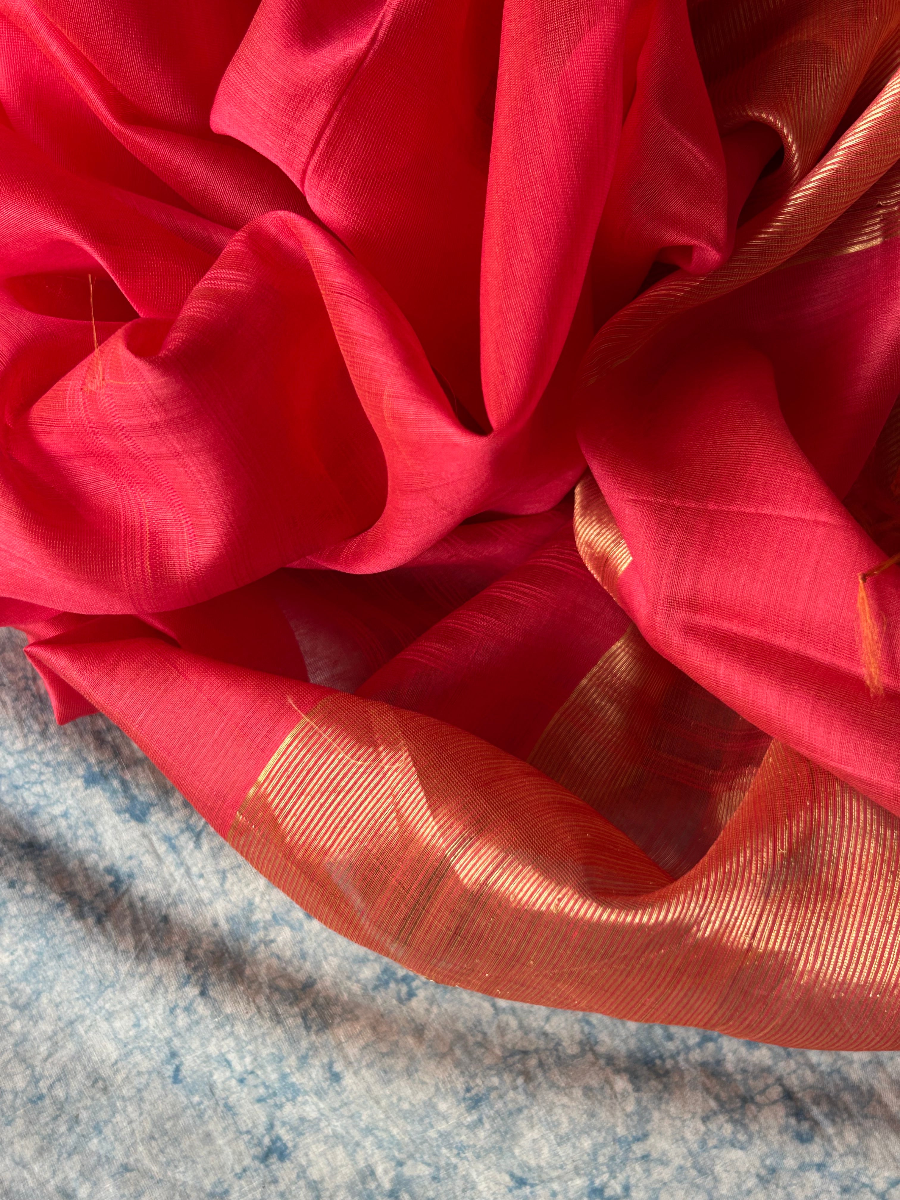 Pari - Handwoven Maheshwari Kurta Dupatta Set