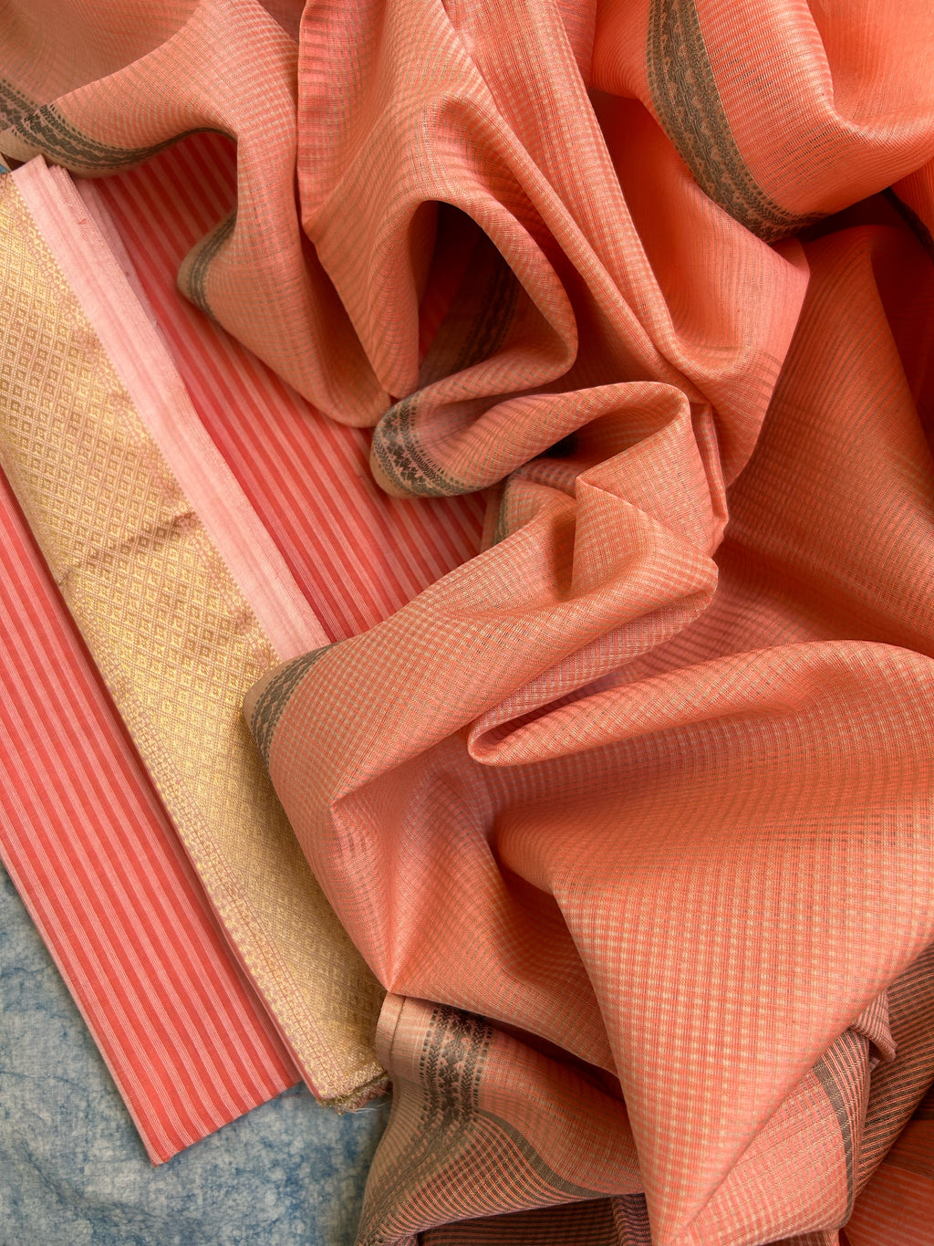 Handwoven Maheshwari Kurta Dupatta Set - Blushing Peach