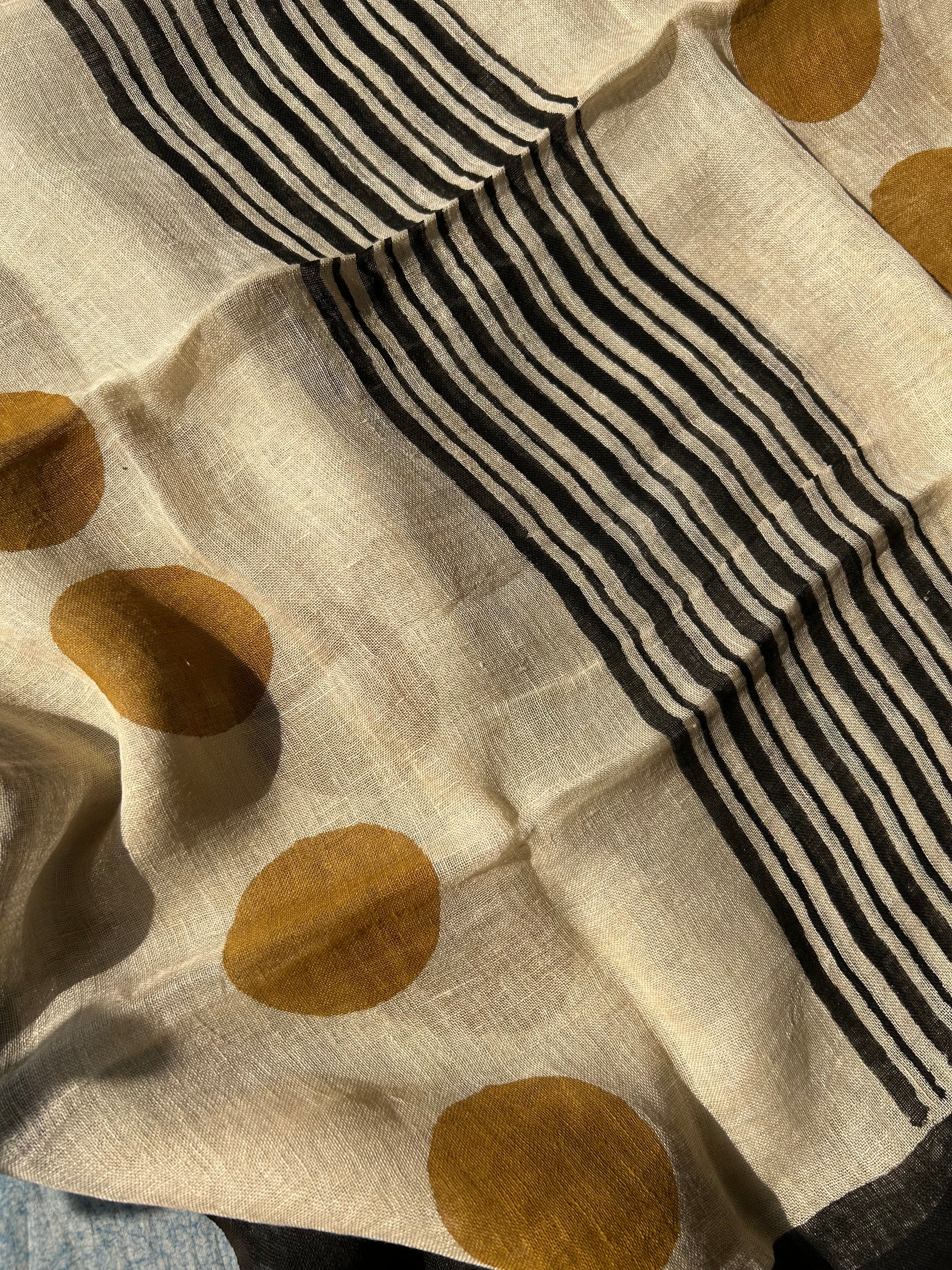 Handcrafted Linen Kurta Dupatta Set