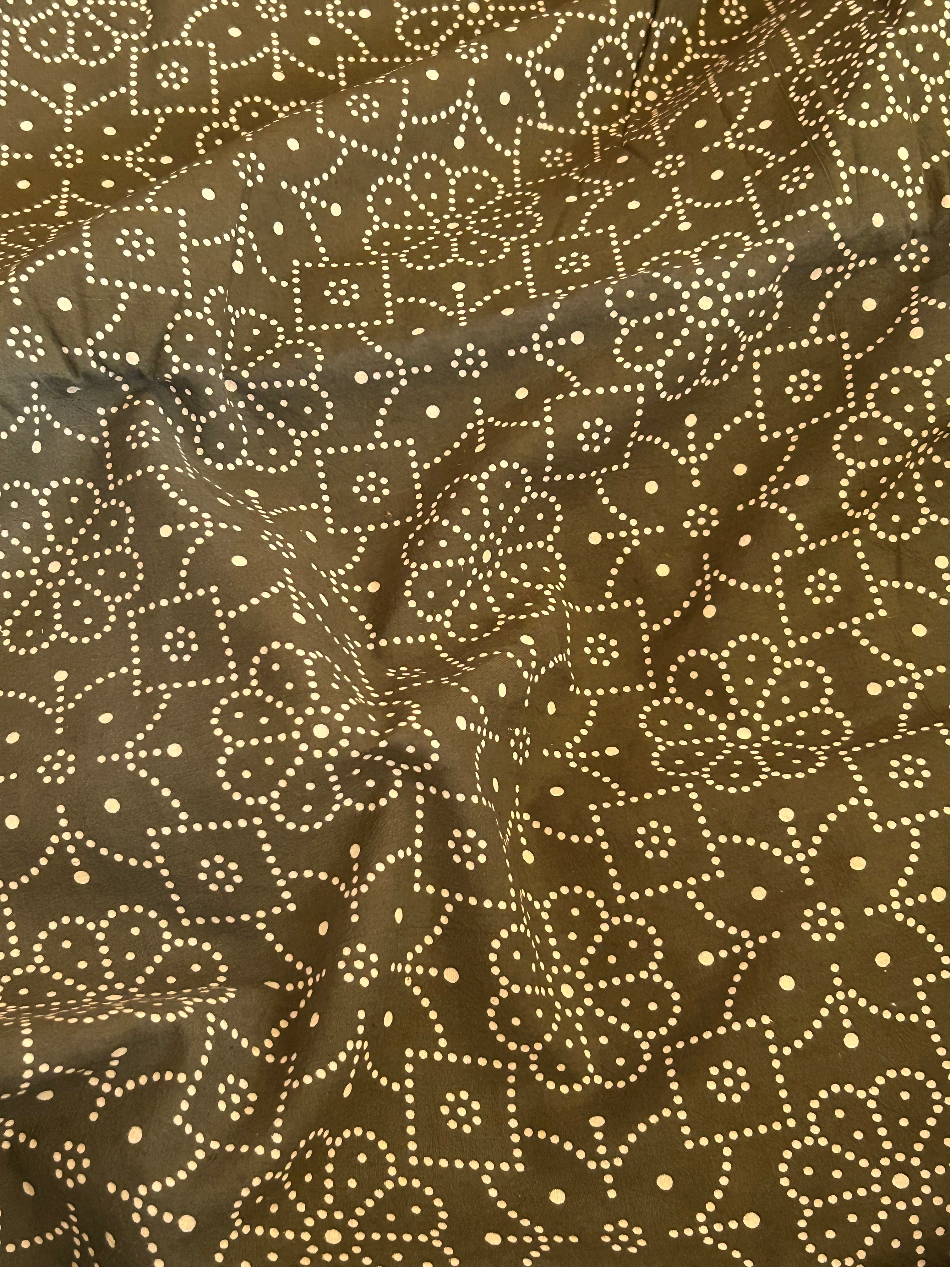 Hand Sreen Printed Azofree dye cotton - Mehndi Green (2.5m)