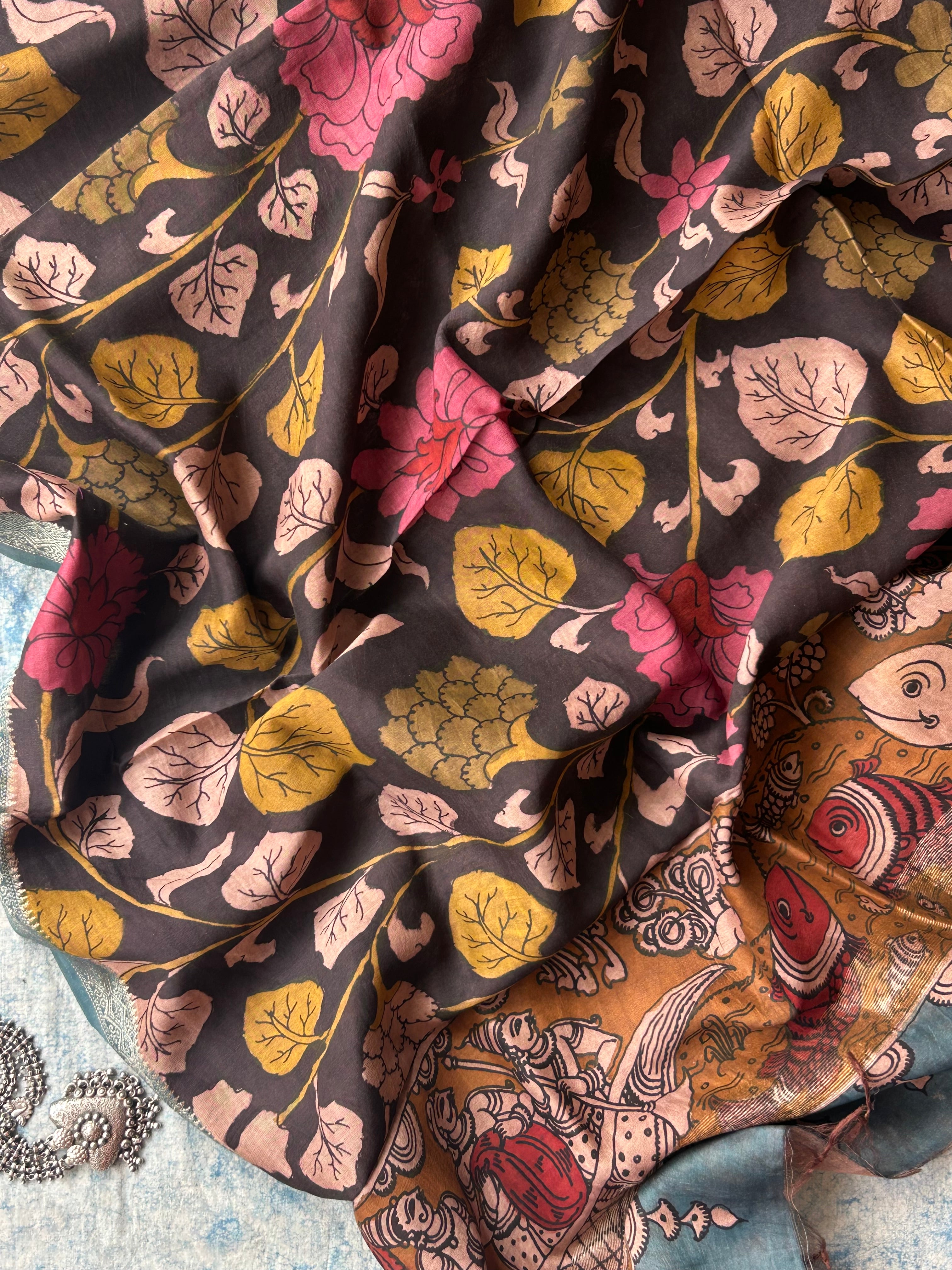 Rang- Manjari -Handwoven Hand-drawn Handpainted Pen Kalamkari Dupatta